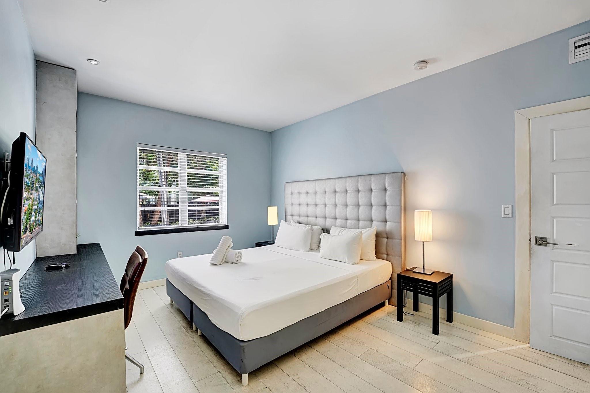 Photo for 560 Michigan Avenue, Miami Beach, FL 33139 - Listing #FX-10502930 560 Michigan Avenue, Miami Beach, FL 33139