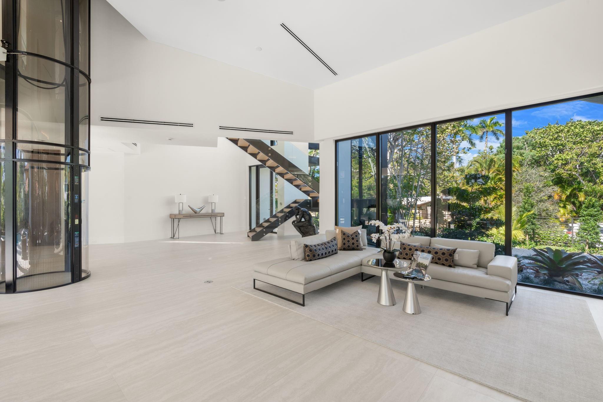 2035 Intracoastal Drive, Fort Lauderdale, FL 33305