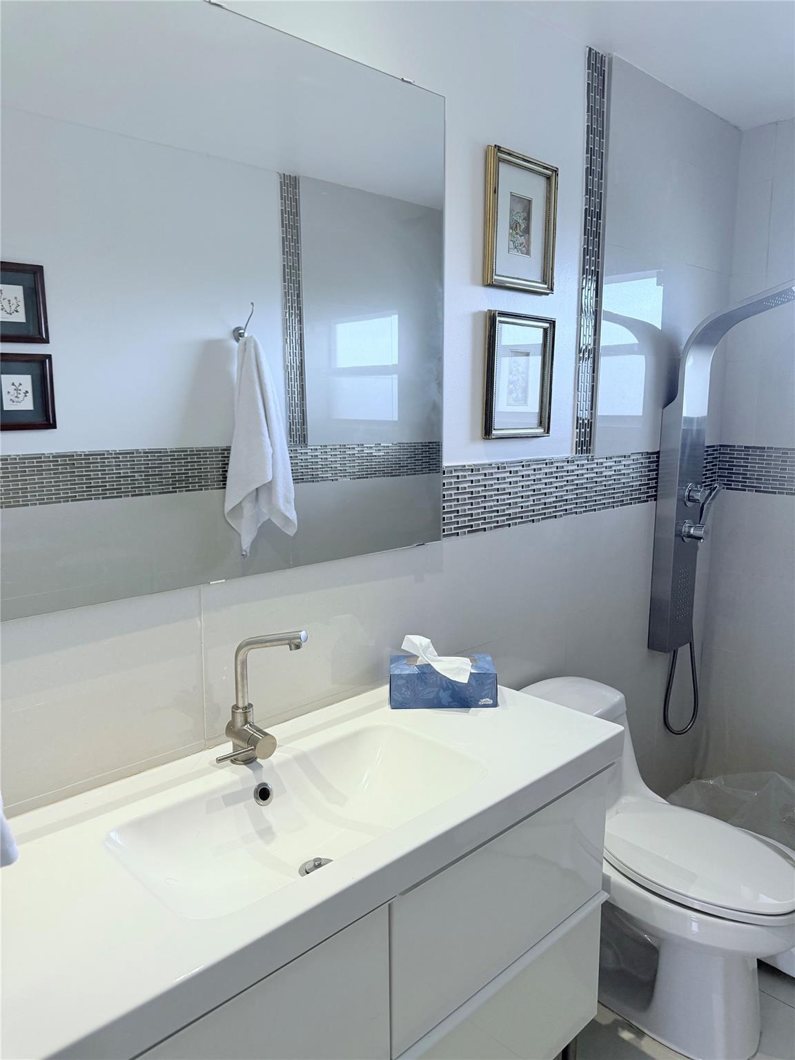 Photo for 9540 Sunrise Lakes Boulevard, 308, Sunrise, FL 33322 - Listing #FX-10501649 9540 Sunrise Lakes Boulevard, 308, Sunrise, FL 33322