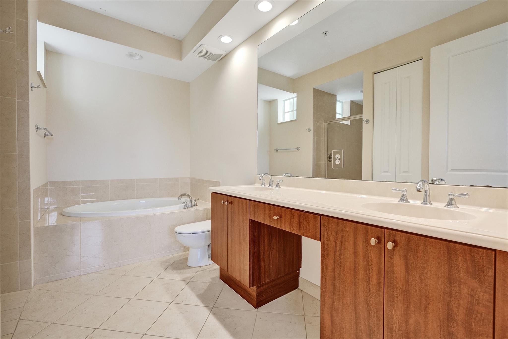 Photo for 2900 NW 125th Avenue, 3-319, Sunrise, FL 33323 - Listing #FX-10494036 2900 NW 125th Avenue, 3-319, Sunrise, FL 33323