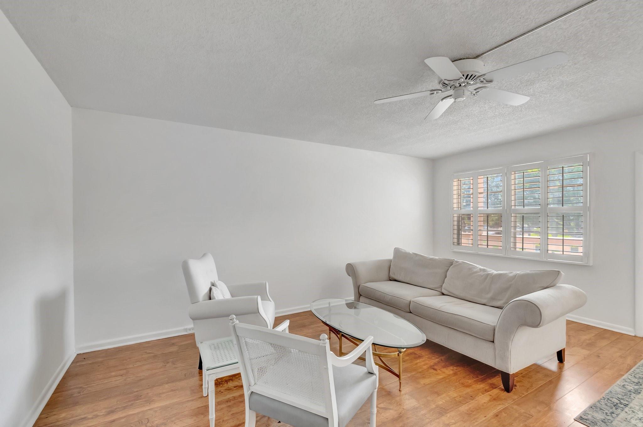 Photo for 267 Wellington J, 267, West Palm Beach, FL 33417 - Listing #FX-10503040 267 Wellington J, 267, West Palm Beach, FL 33417