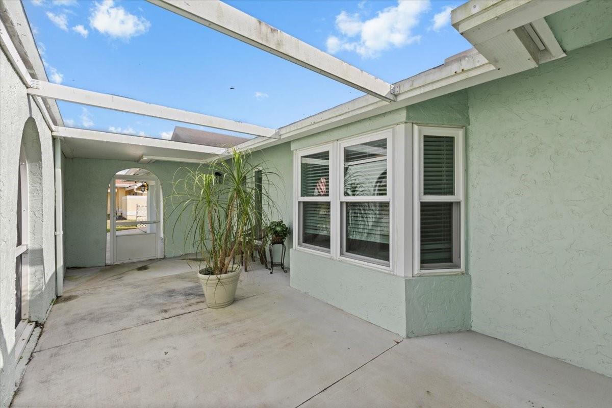 new screened in enclosure