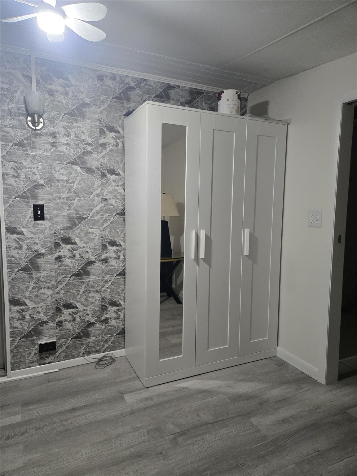 stand a lone closet in front master bedroom