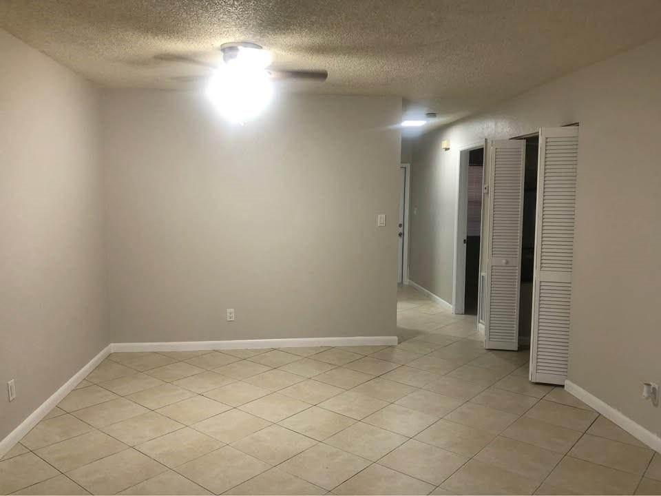 11676-1169 NW 45th Street 11676-11690, Coral Springs, FL 33065