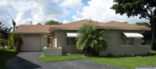 Photo for 2277 Nova Village Drive, Davie, FL 33317 - listing #FX-10538034 2277 Nova Village Drive, Davie, FL 33317