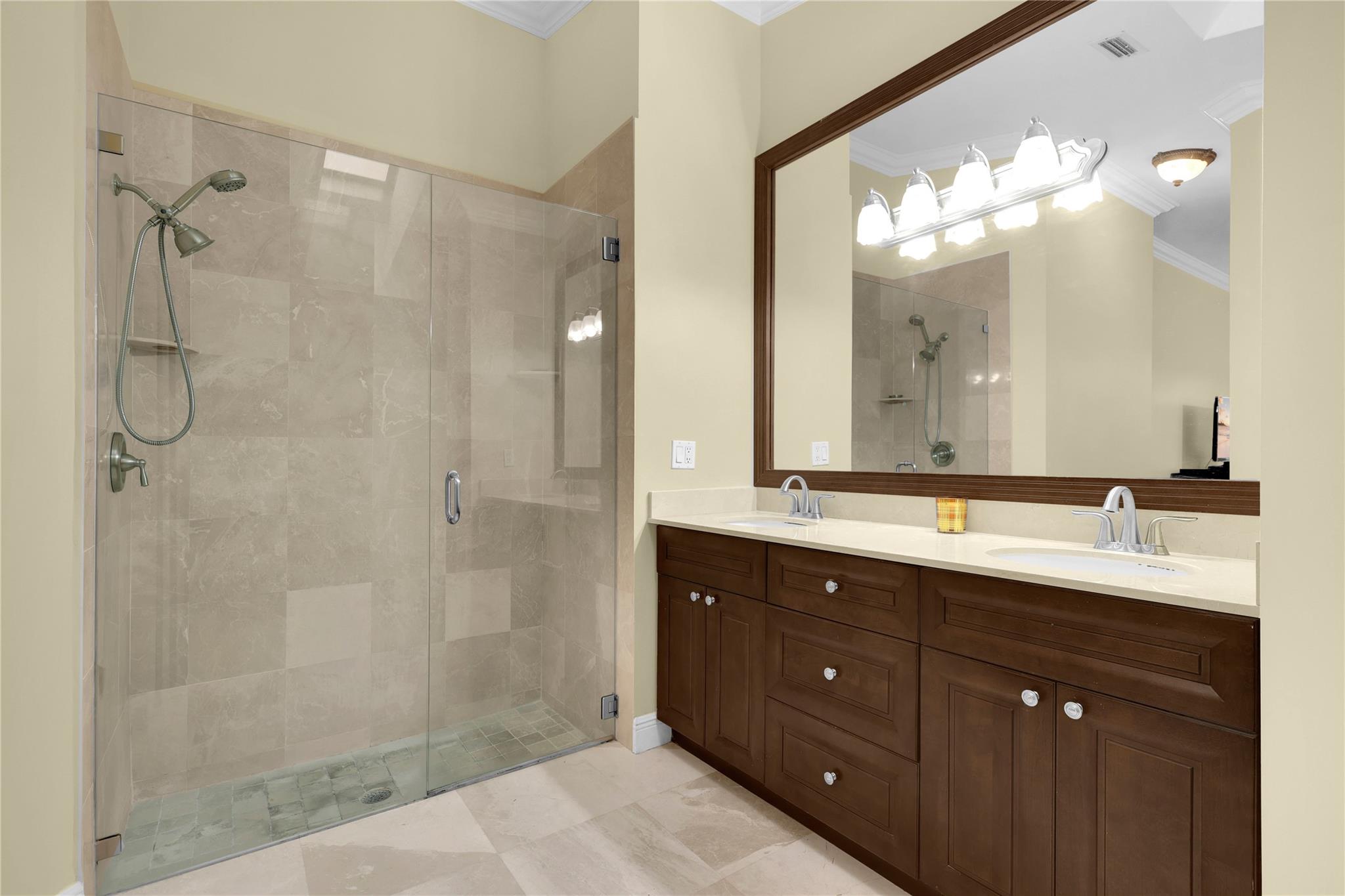 10481 NW 17th Street, Plantation, FL 33322