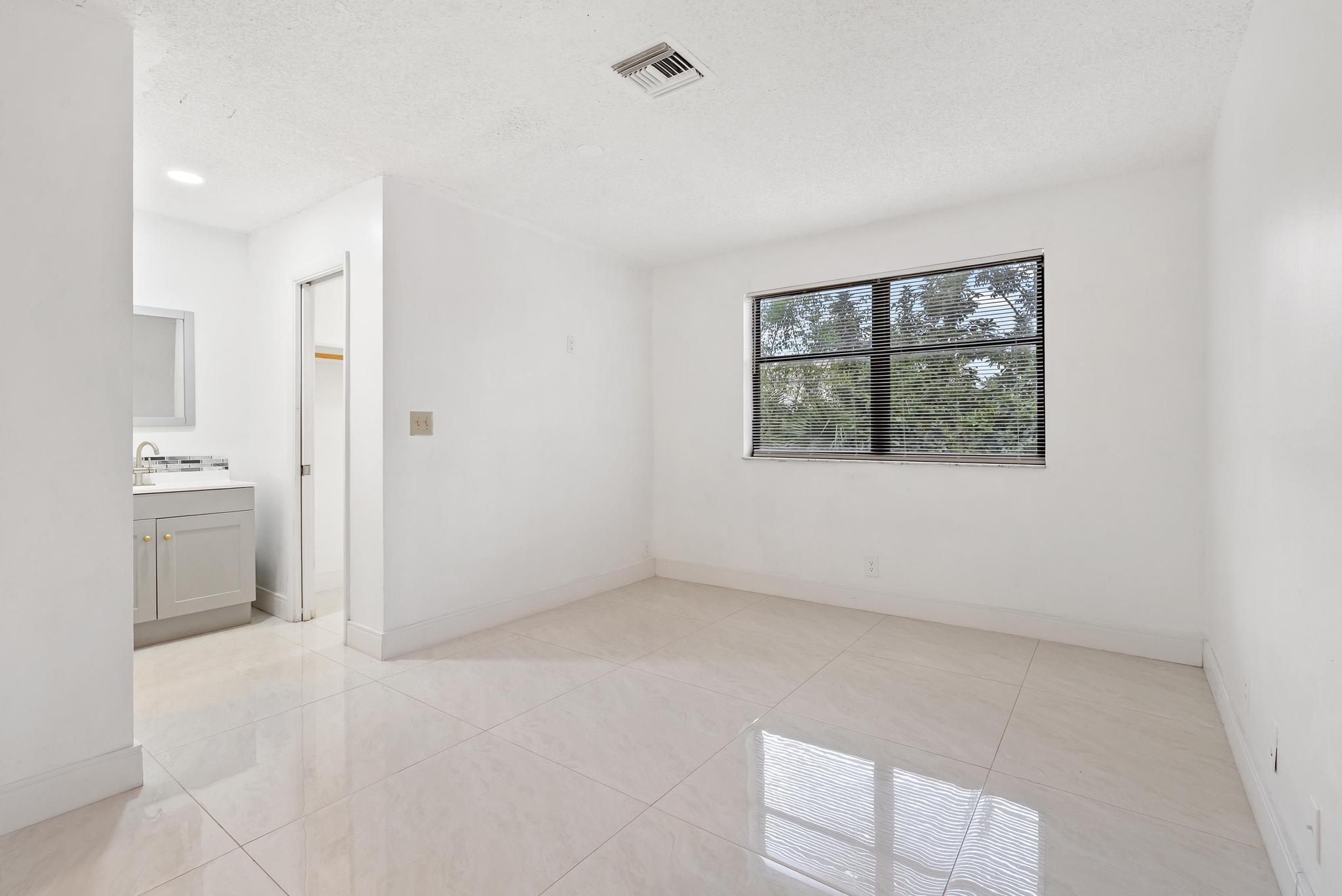 8797 NW 35th Street, Coral Springs, FL 33065