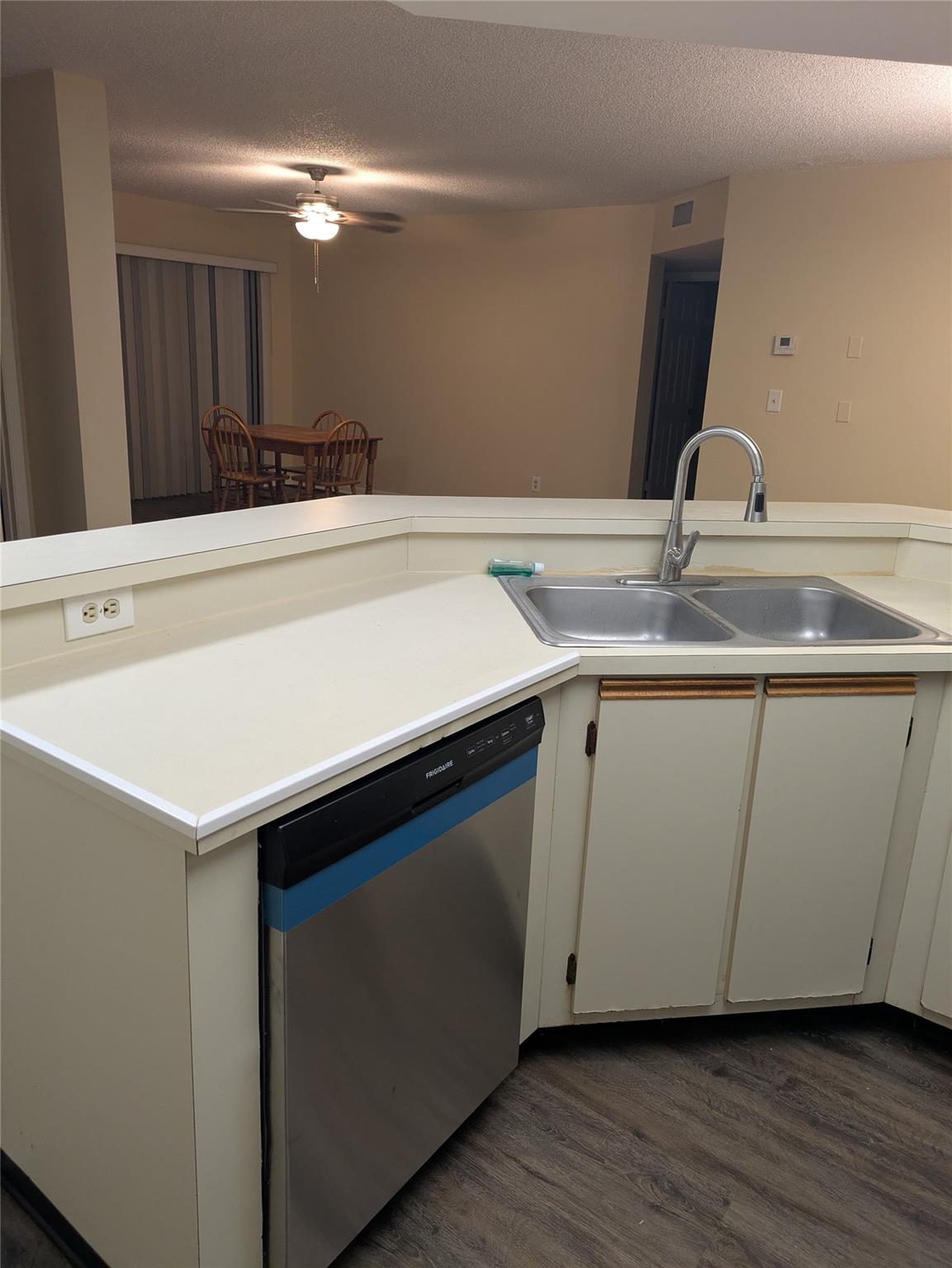 9166 W Atlantic Boulevard 1624, Coral Springs, FL 33071