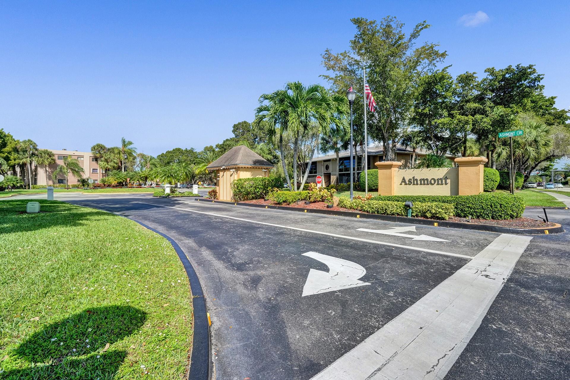 Photo for 7432 Ashmont Circle, 208, Tamarac, FL 33321 - Listing #FX-10525865 7432 Ashmont Circle, 208, Tamarac, FL 33321