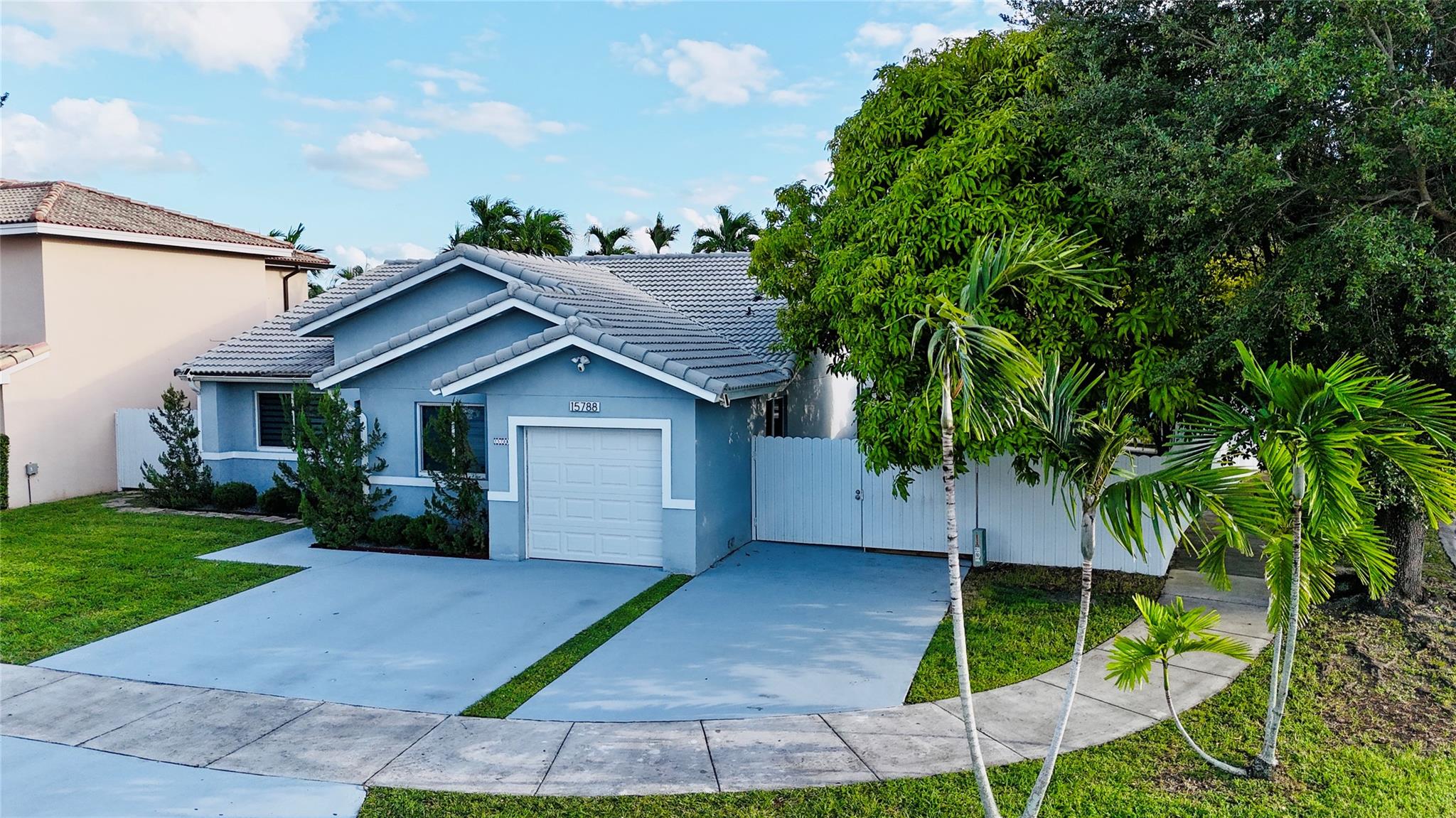15788 SW 77th Street, Miami, FL 33193