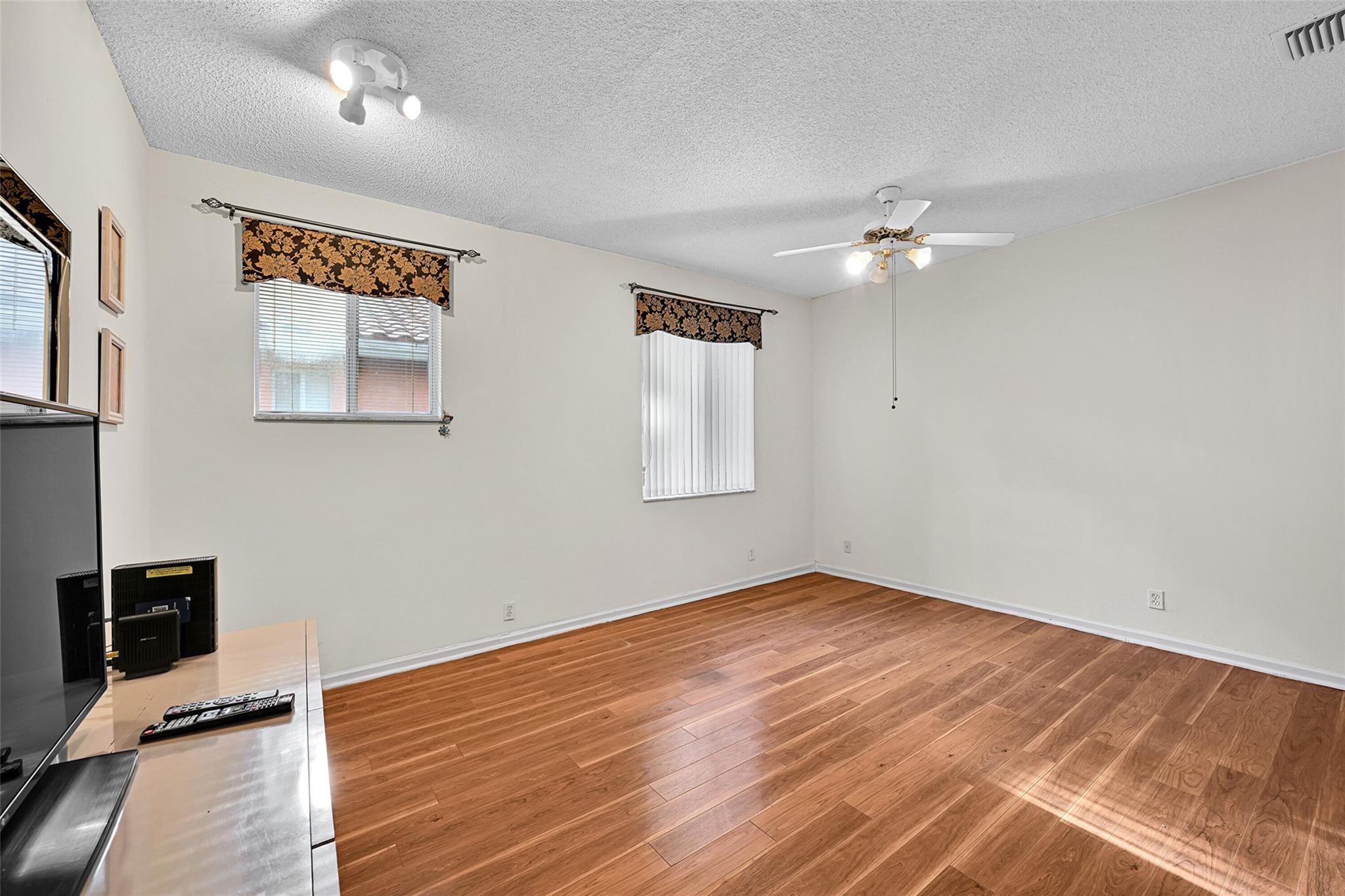 5791 NW 48th Drive, Coral Springs, FL 33067