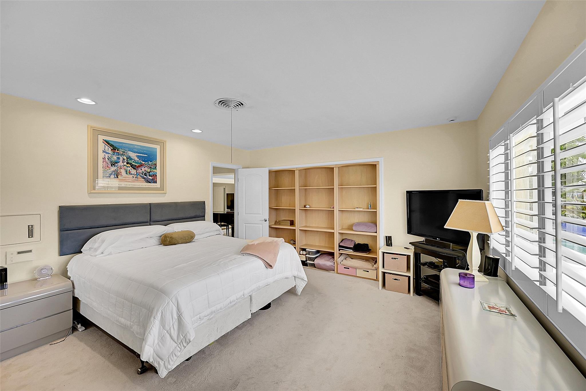 Photo for 2920 NE 23rd Street, Pompano Beach, FL 33062 - Listing #FX-10512875 2920 NE 23rd Street, Pompano Beach, FL 33062