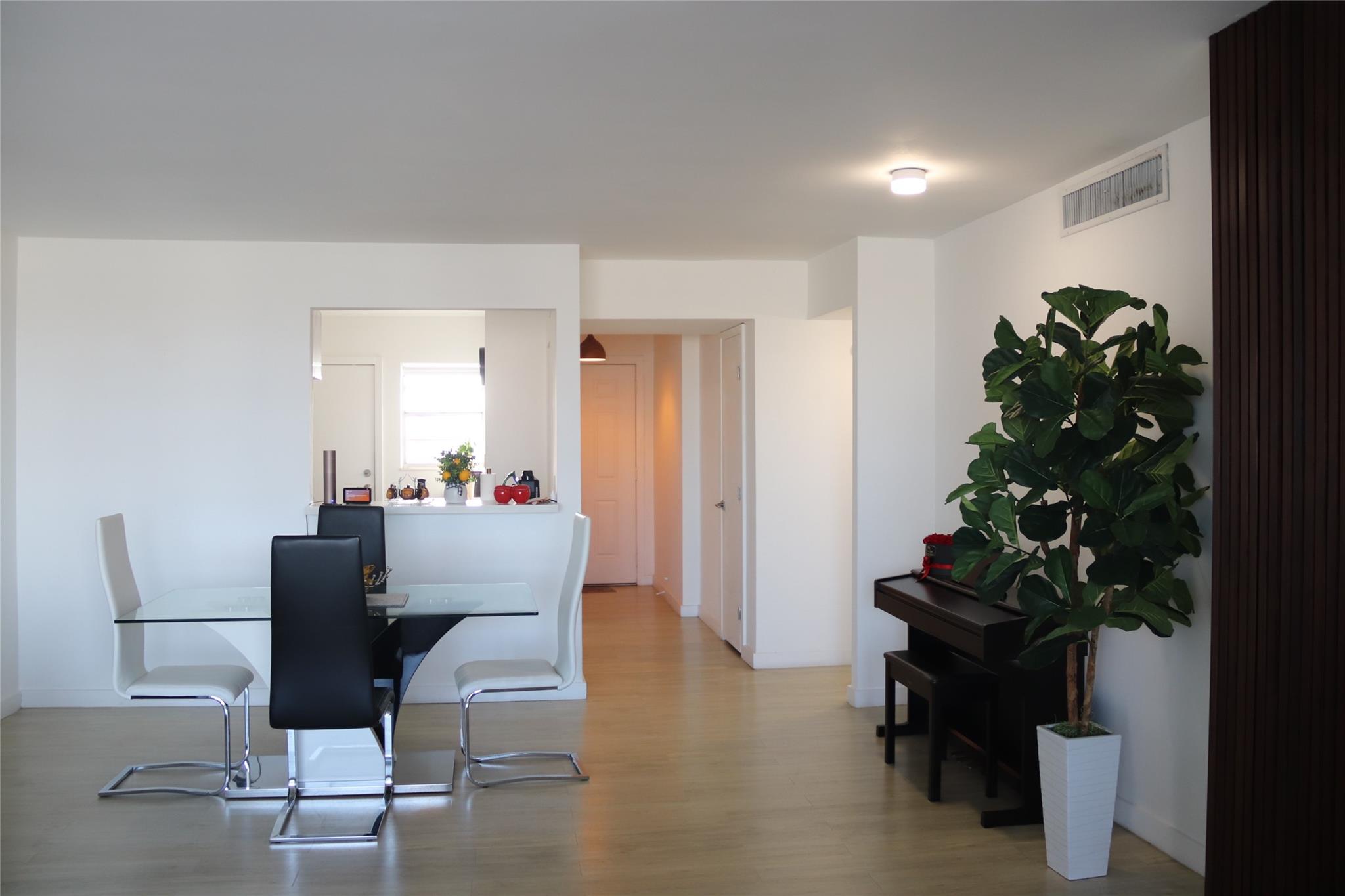 1770 NE 191st Street 816, Miami, FL 33179