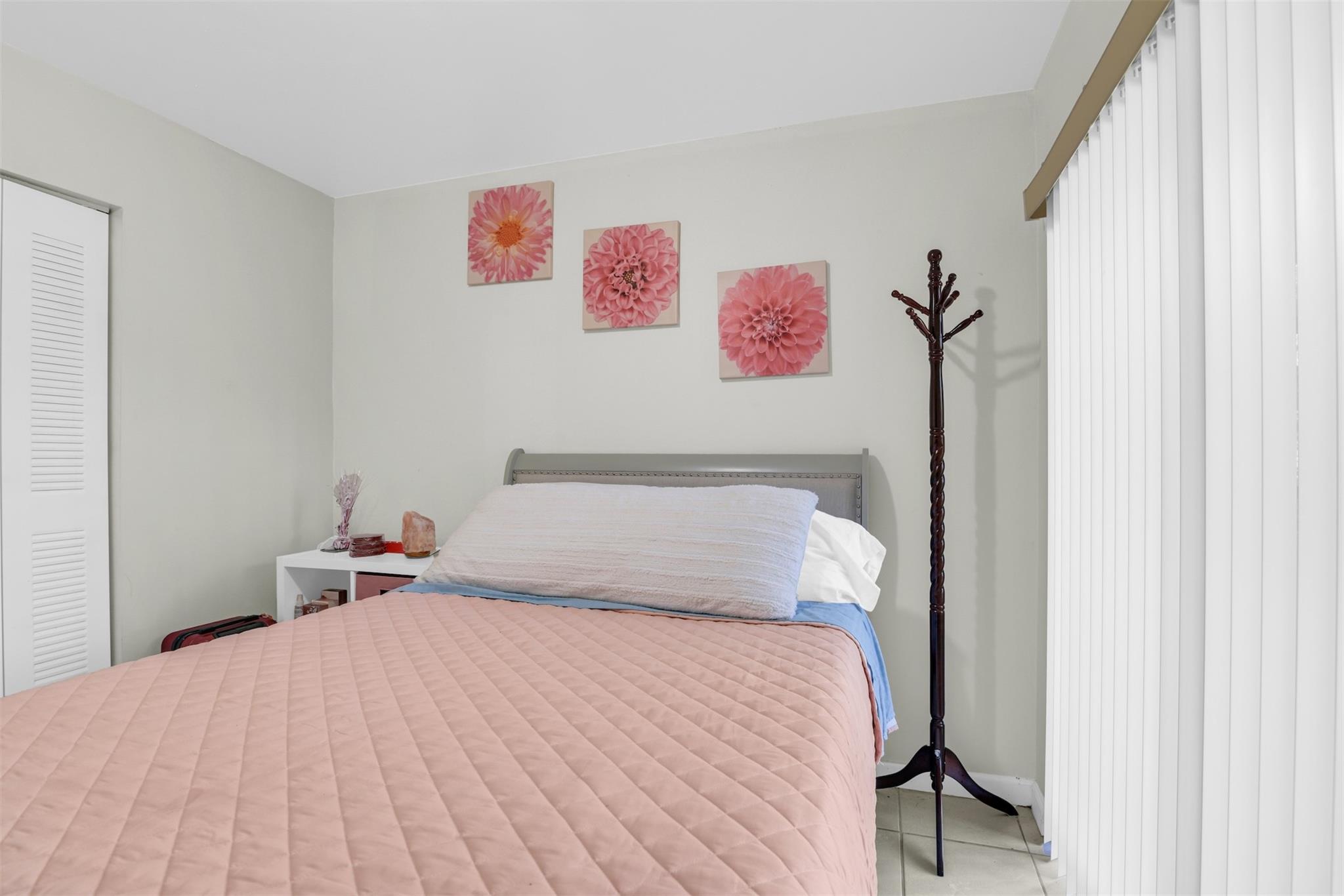 Photo for 935 NE 199th Street, 103-16, Miami, FL 33179 - Listing #FX-10489741 935 NE 199th Street, 103-16, Miami, FL 33179