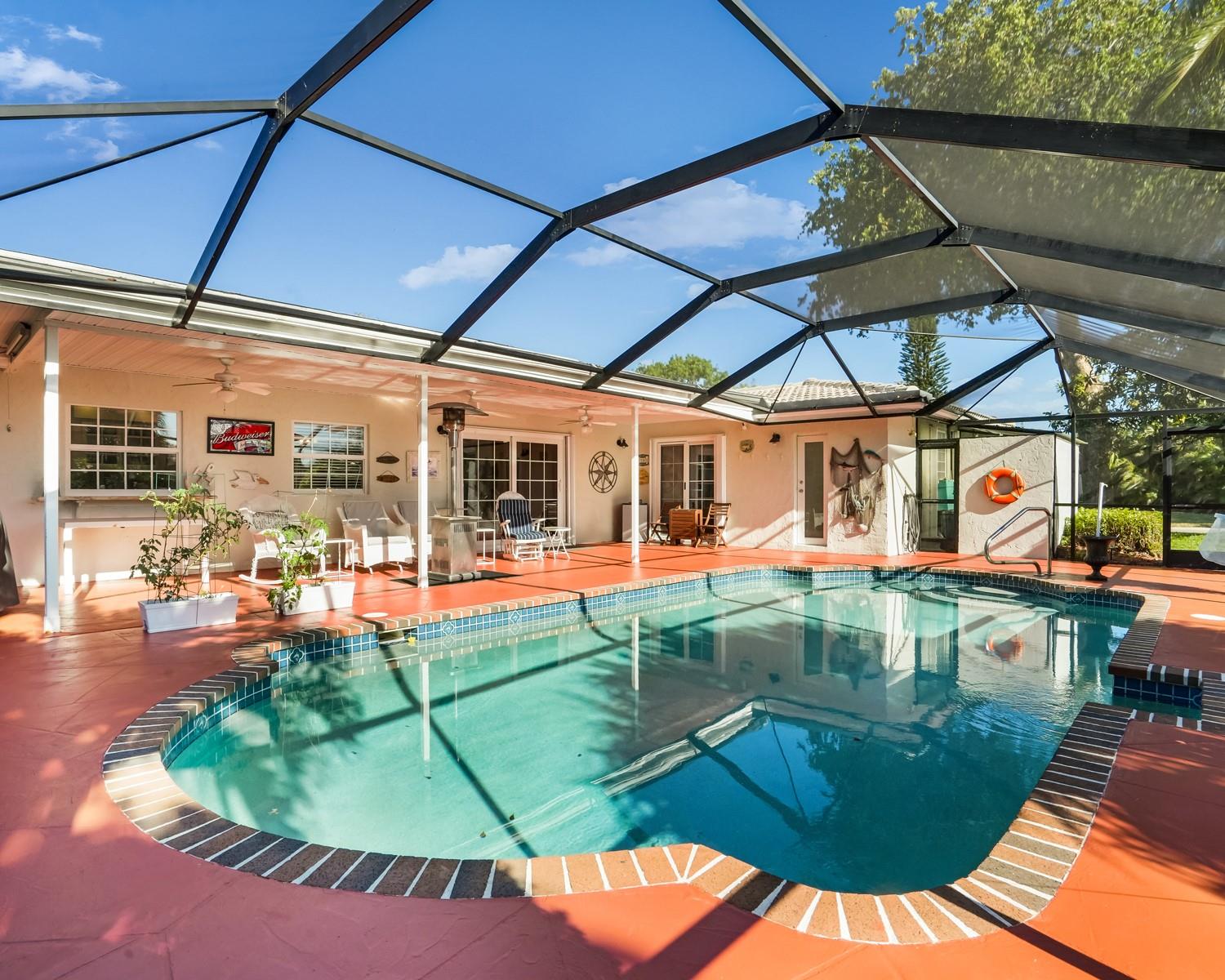 906 NW 83rd Drive, Coral Springs, FL 33071