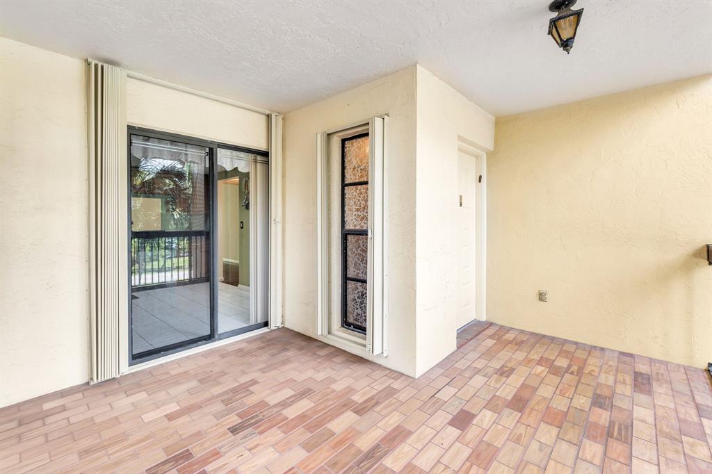 Photo for 3650 Environ Boulevard, 310, Lauderhill, FL 33319 - Listing #FX-10428303 3650 Environ Boulevard, 310, Lauderhill, FL 33319