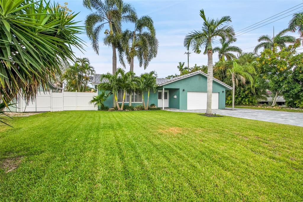 Photo for 5880 SW 19th Street, Plantation, FL 33317 - Listing #FX-10436185 5880 SW 19th Street, Plantation, FL 33317