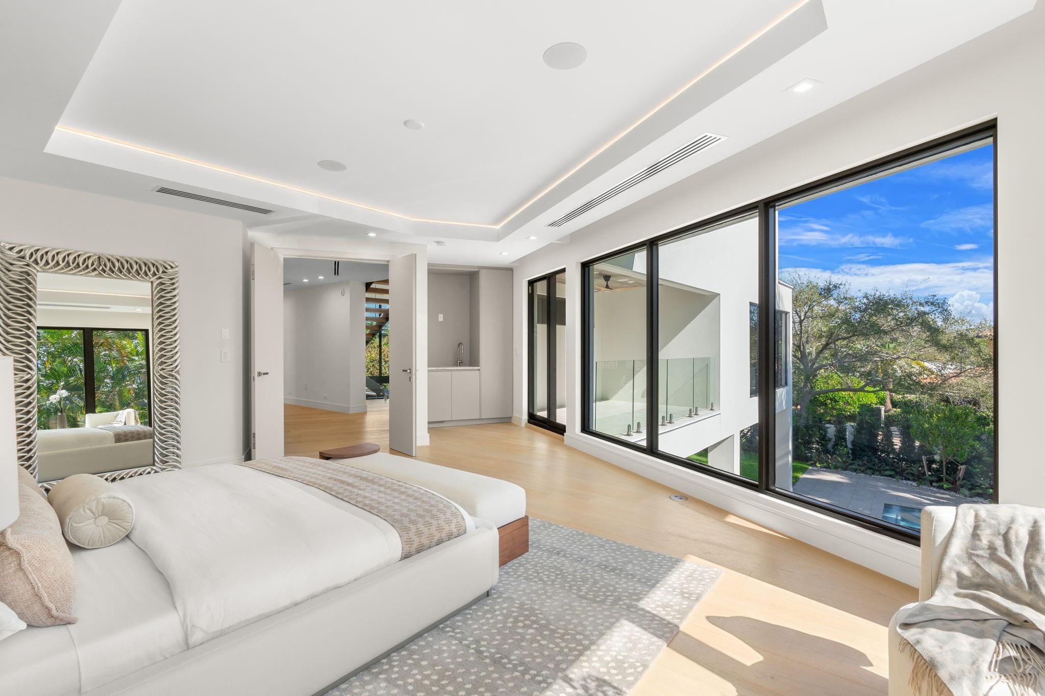 2035 Intracoastal Drive, Fort Lauderdale, FL 33305