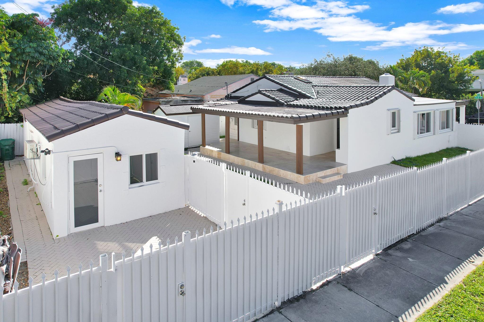 2291 SW 17th Street, Miami, FL 33145