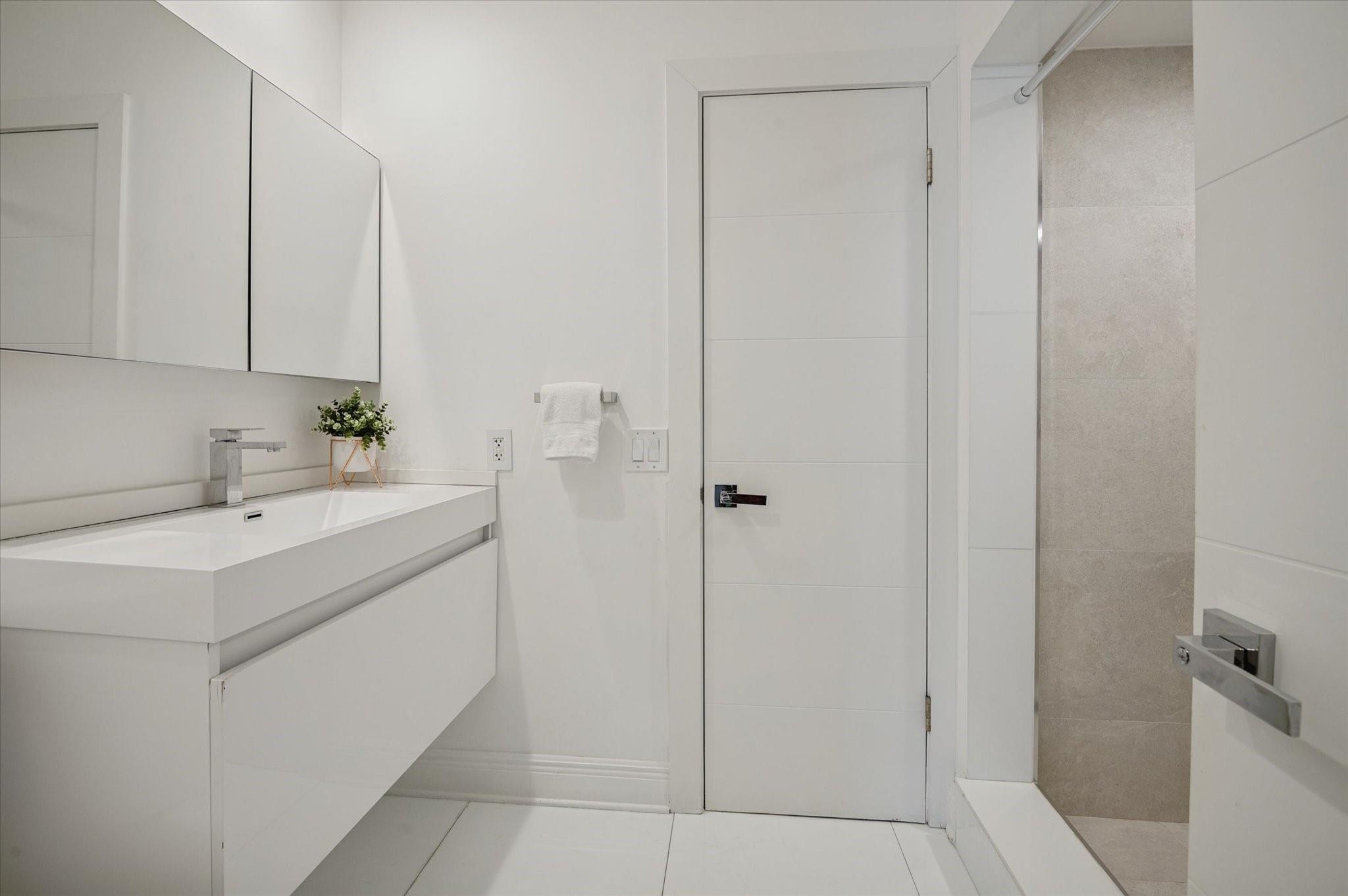 2540 Mercedes Drive, Fort Lauderdale, FL 33316