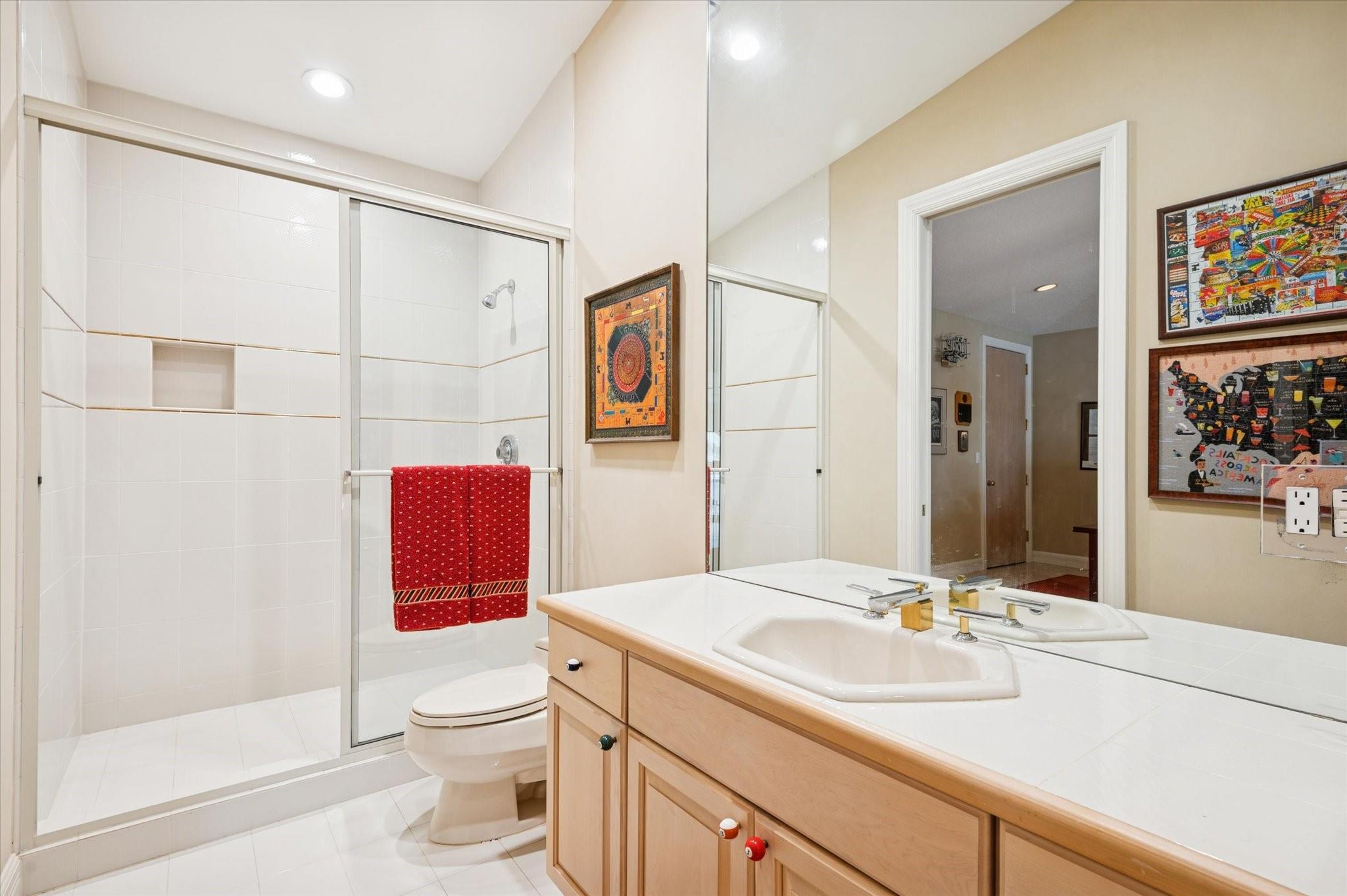 5 Isla Bahia Drive, Fort Lauderdale, FL 33316