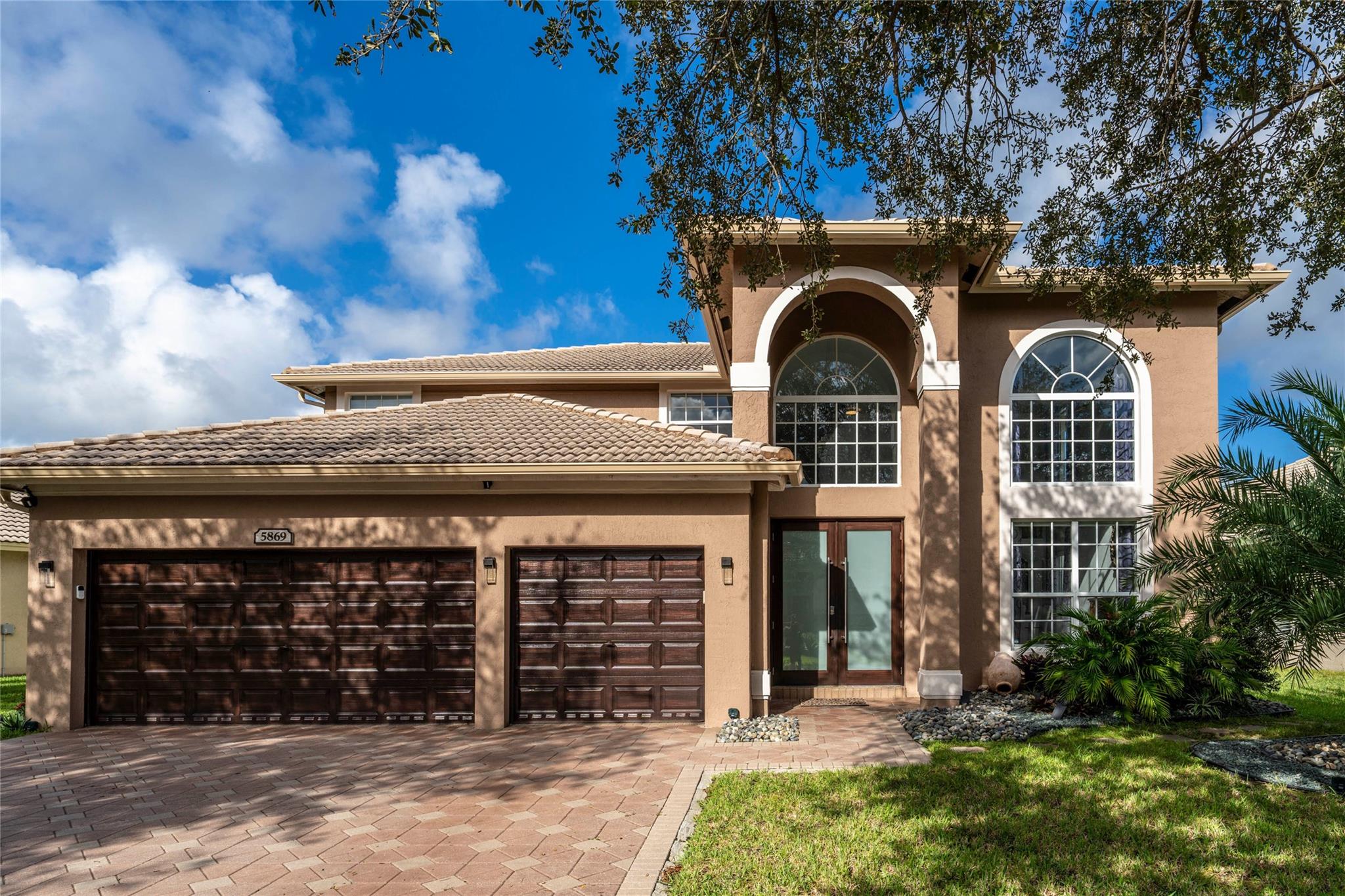 Photo for 5869 NW 56th Drive, Coral Springs, FL 33067 - listing #FX-10534056 5869 NW 56th Drive, Coral Springs, FL 33067