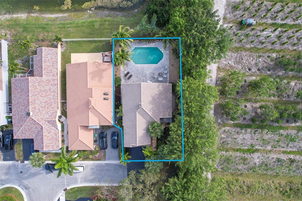 Photo for 6890 NW 75th Court, Parkland, FL 33067 - Listing #FX-10427148 private pool home positioned on canal in gated community.