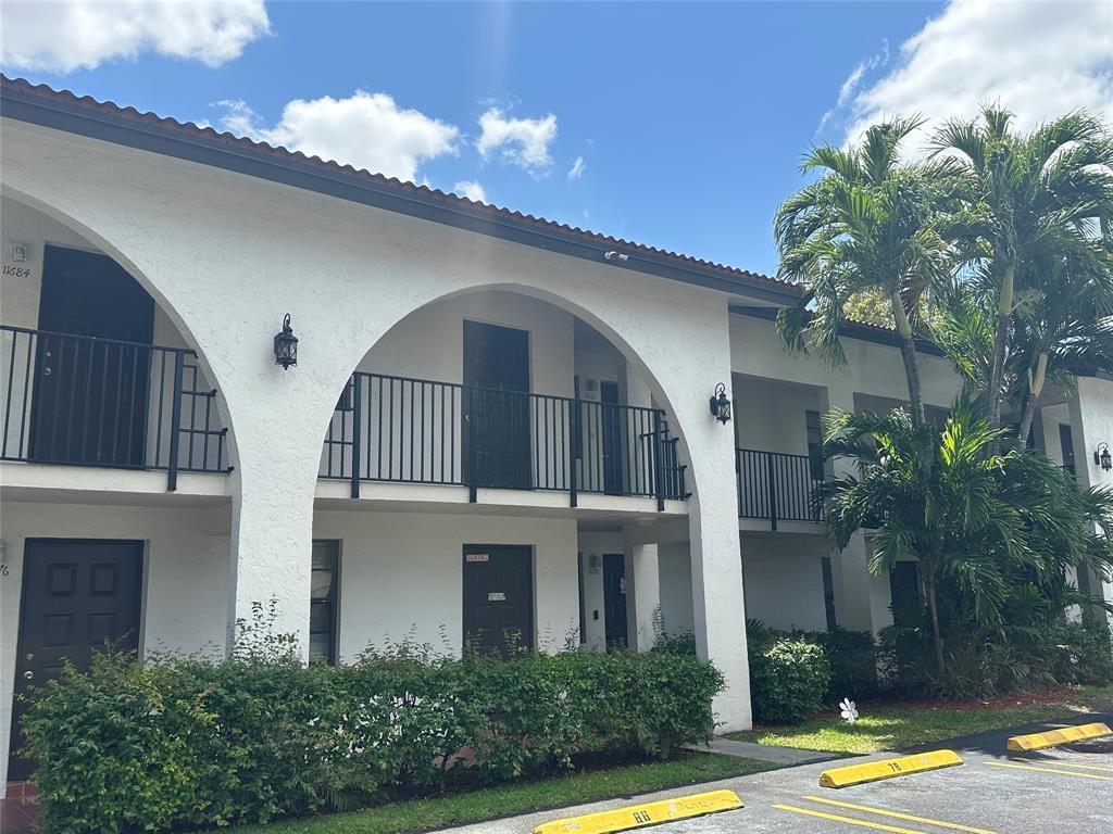 11676-1169 NW 45th Street 11676-11690, Coral Springs, FL 33065