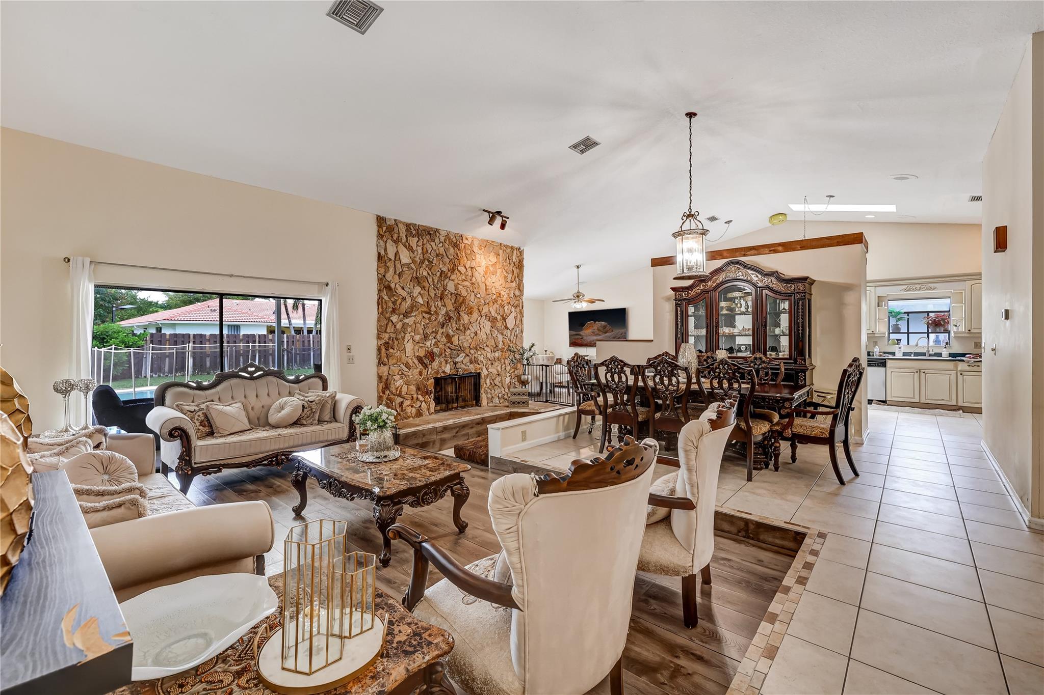 1962 NW 110th Lane, Coral Springs, FL 33071