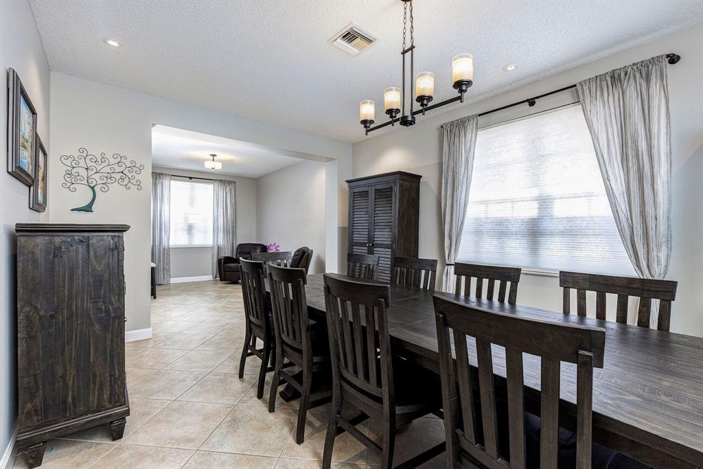 Photo for 1104 Hidden Valley Way, Weston, FL 33327 - Listing #FX-10435153 1104 Hidden Valley Way, Weston, FL 33327