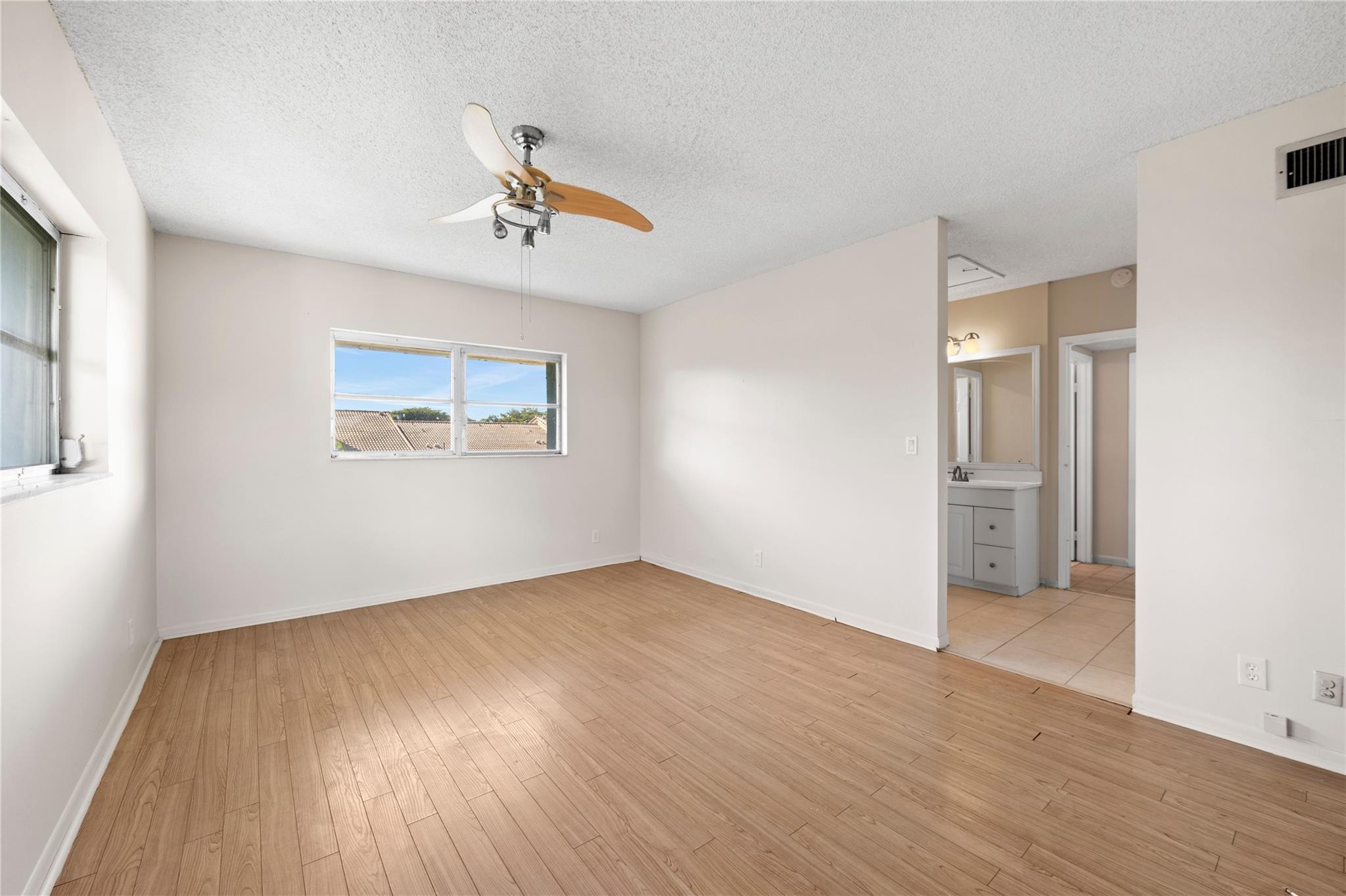 2980 Riverside Drive 324, Coral Springs, FL 33065