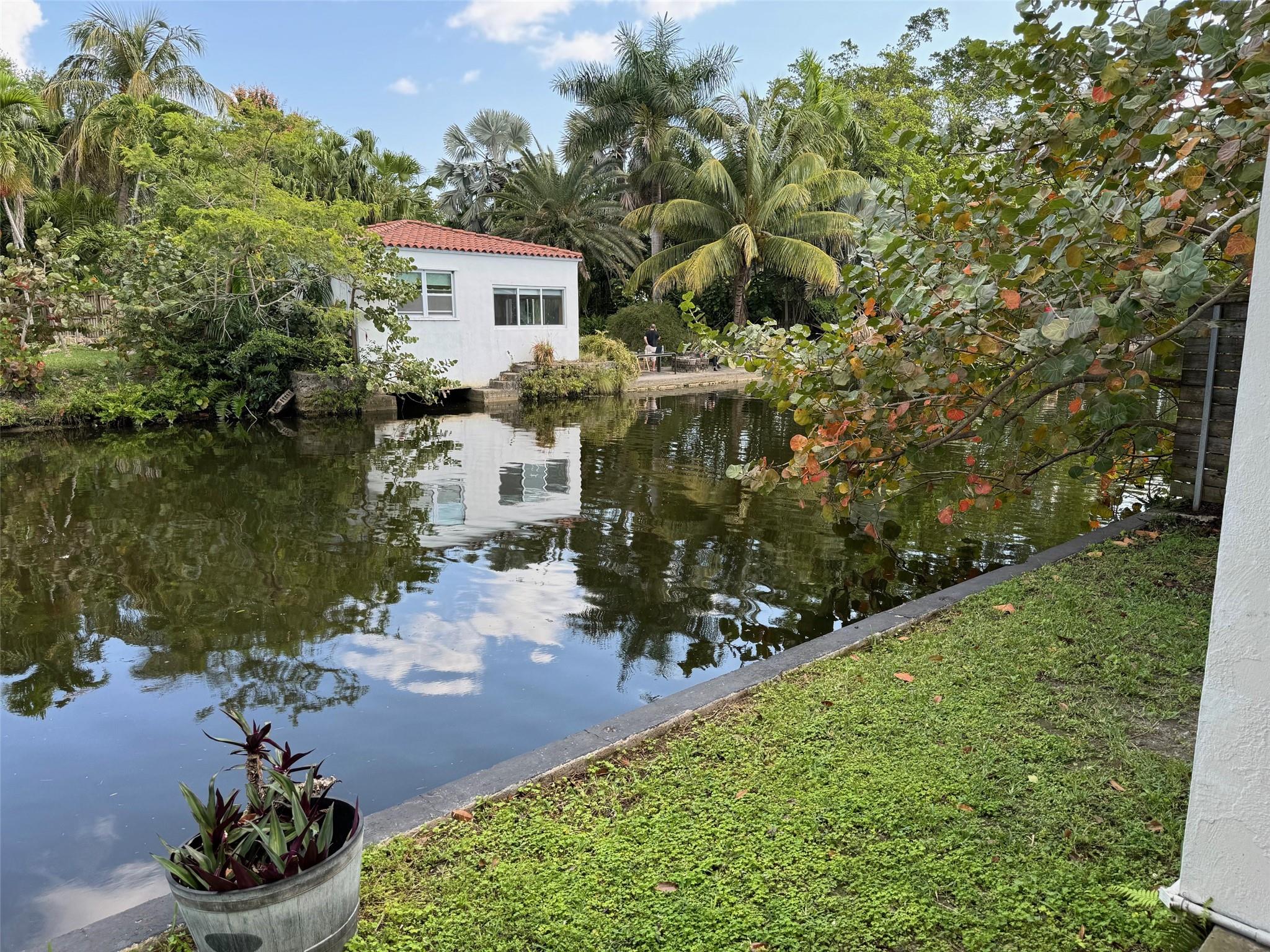 65 NW 85th Street 2, Miami, FL 33150