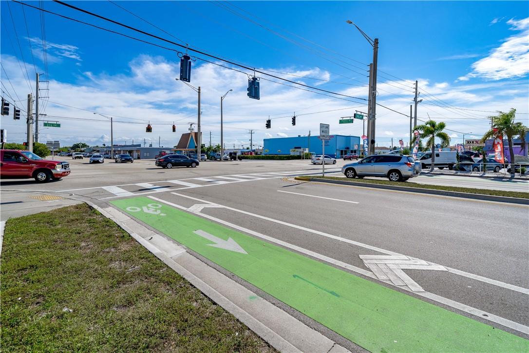 841 NE 44th Street, Oakland Park, FL 33334