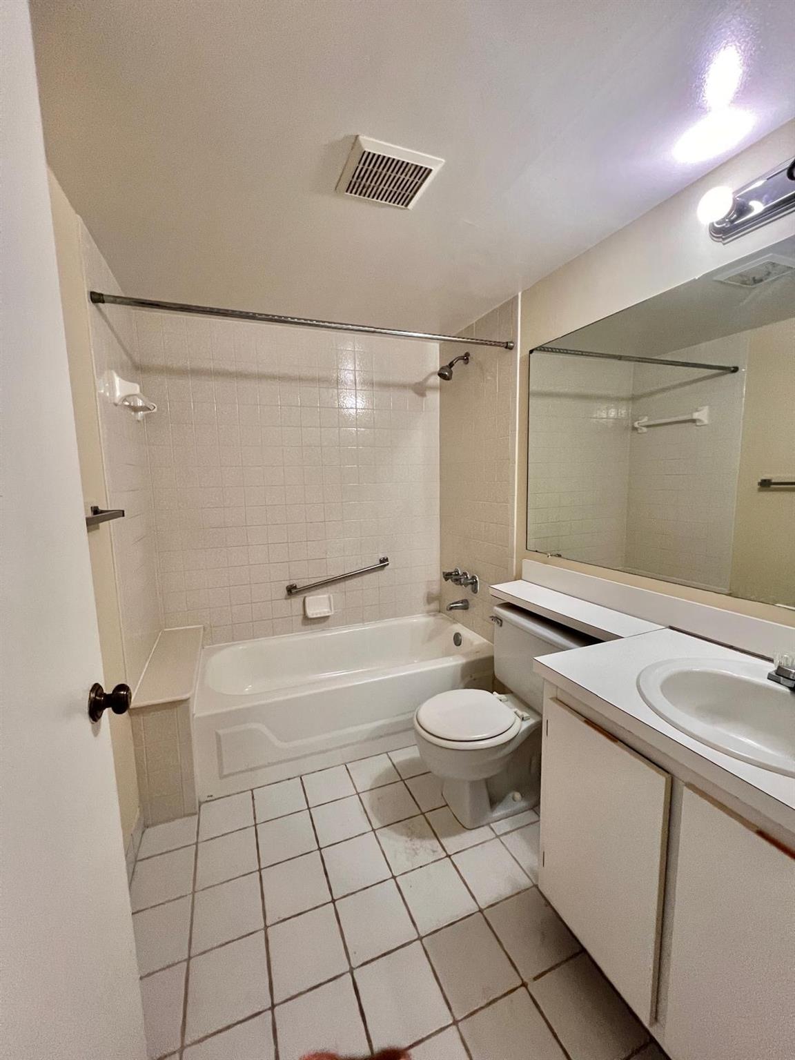 Photo for 1009 Green Pine Boulevard, H3, West Palm Beach, FL 33409 - Listing #FX-10526607 1009 Green Pine Boulevard, H3, West Palm Beach, FL 33409