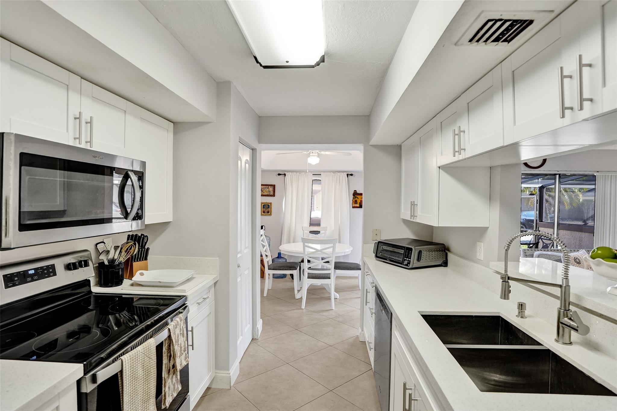 11694 NW 20th Drive 11694, Coral Springs, FL 33071