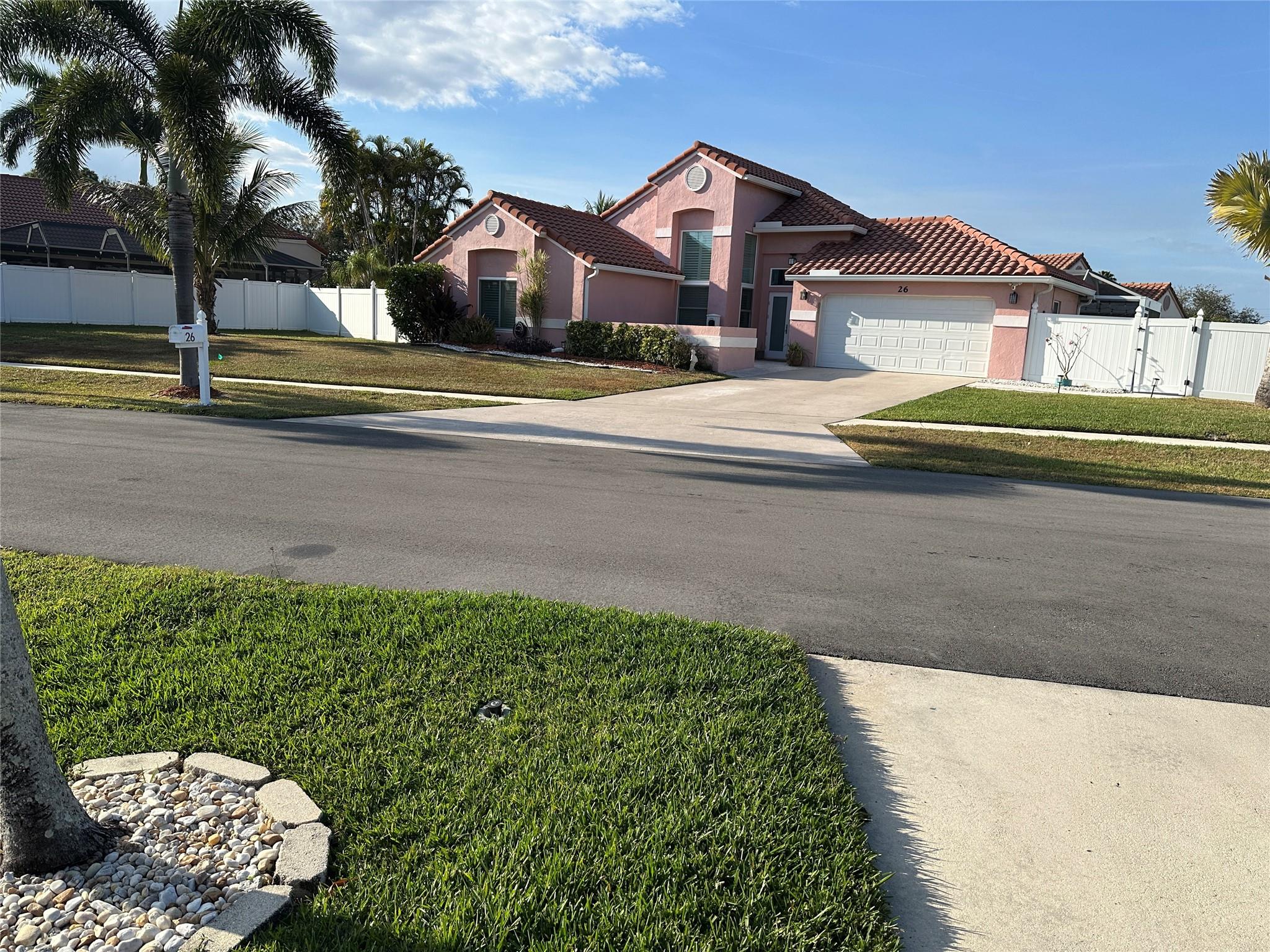 26 Dogwood Circle, Boynton Beach, FL 33436
