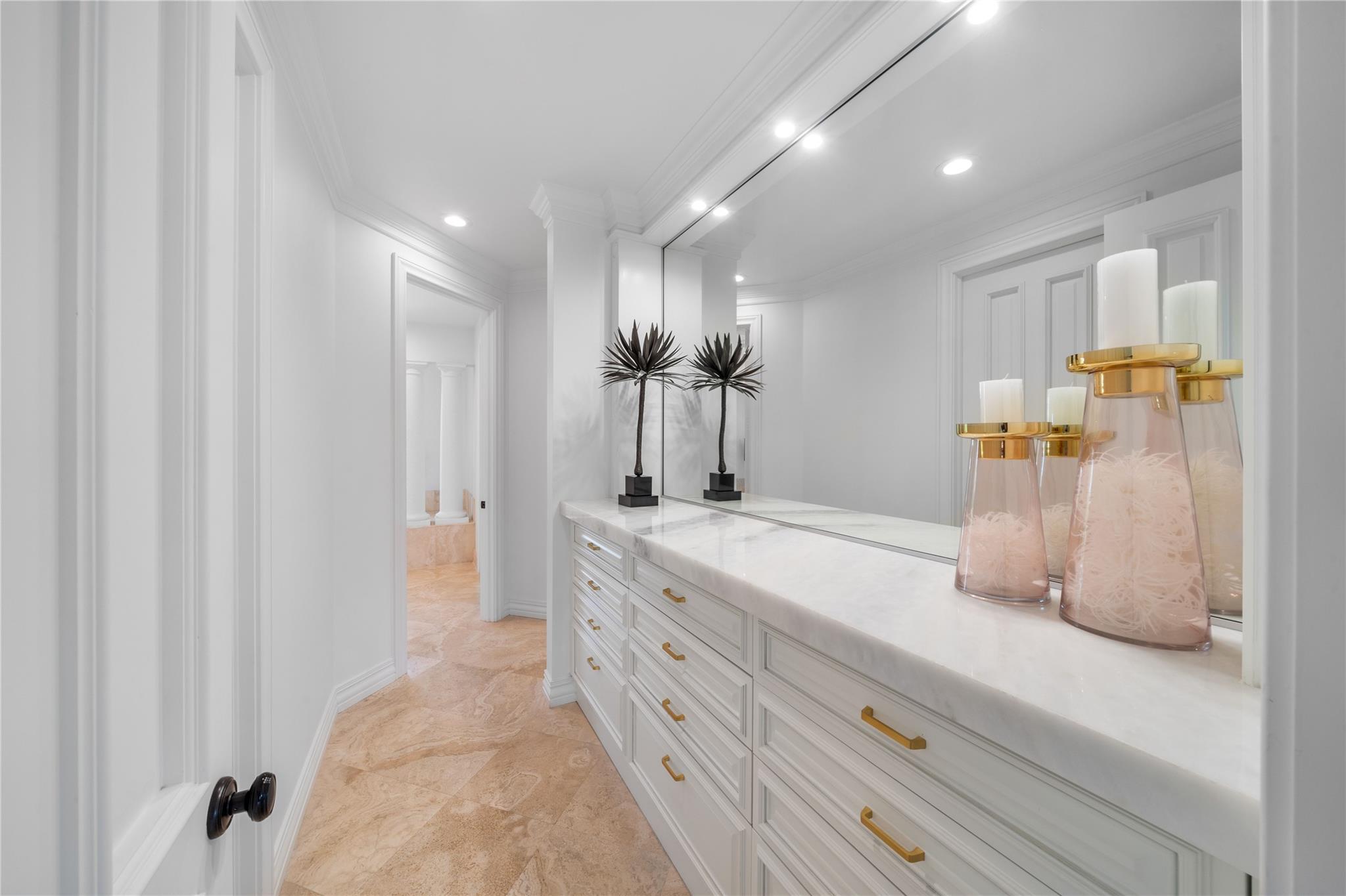 41 Compass Lane, Fort Lauderdale, FL 33308