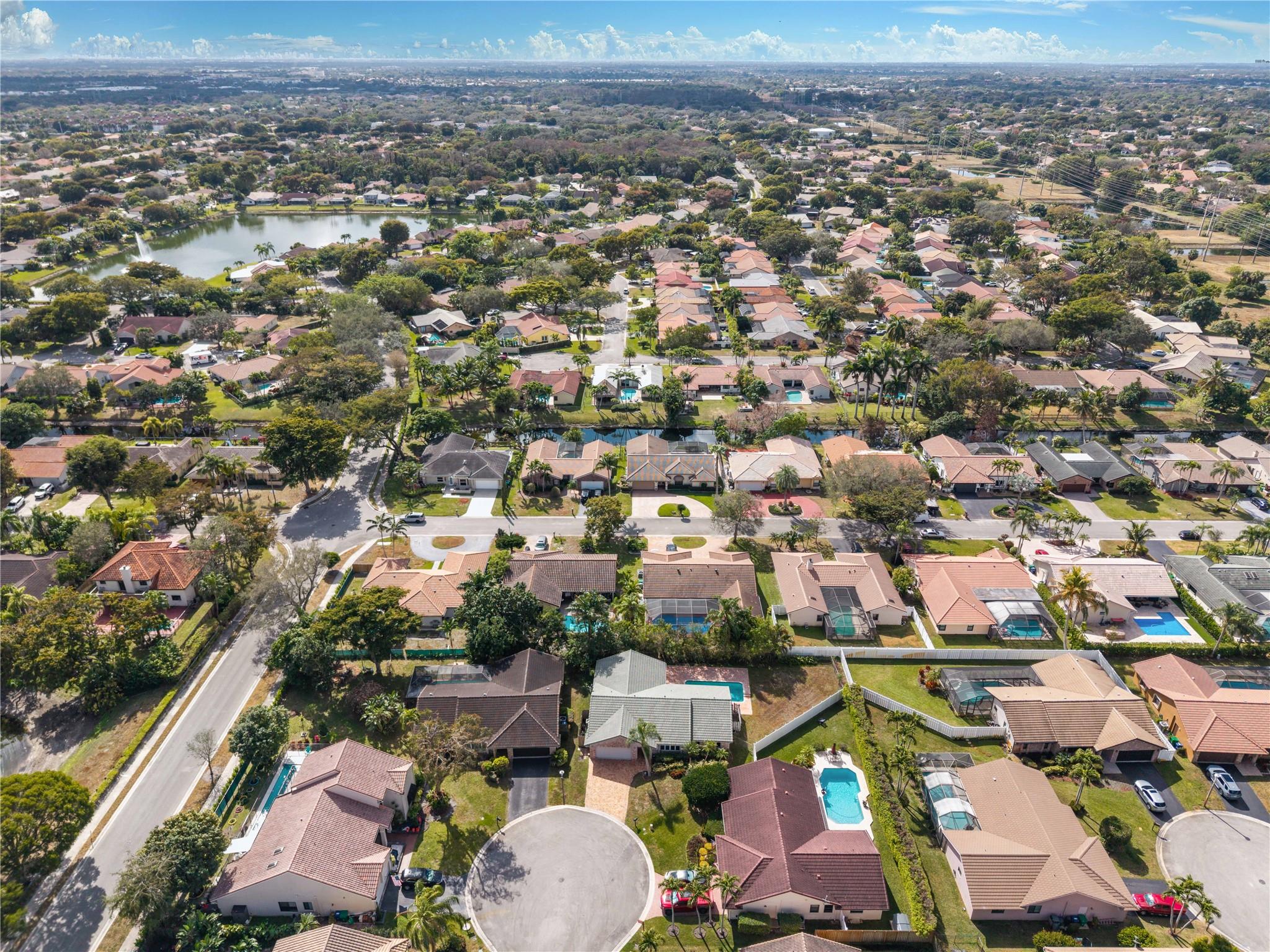 5302 NW 64th Way, Coral Springs, FL 33067