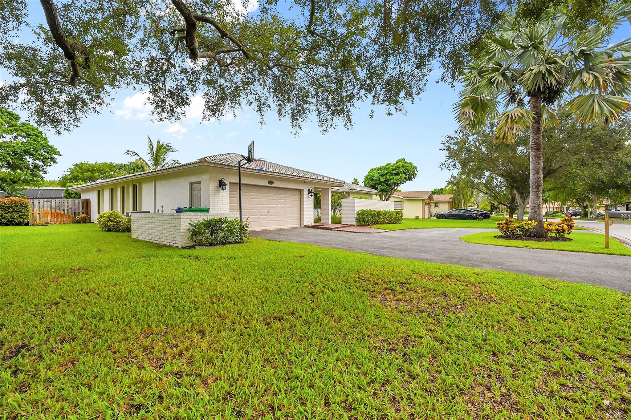 Photo for 2014 NW 102nd Terrace, Coral Springs, FL 33071 - Listing #FX-10524328 2014 NW 102nd Terrace, Coral Springs, FL 33071