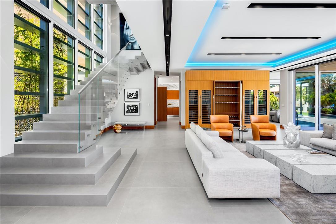 650 Royal Plaza Drive, Fort Lauderdale, FL 33301