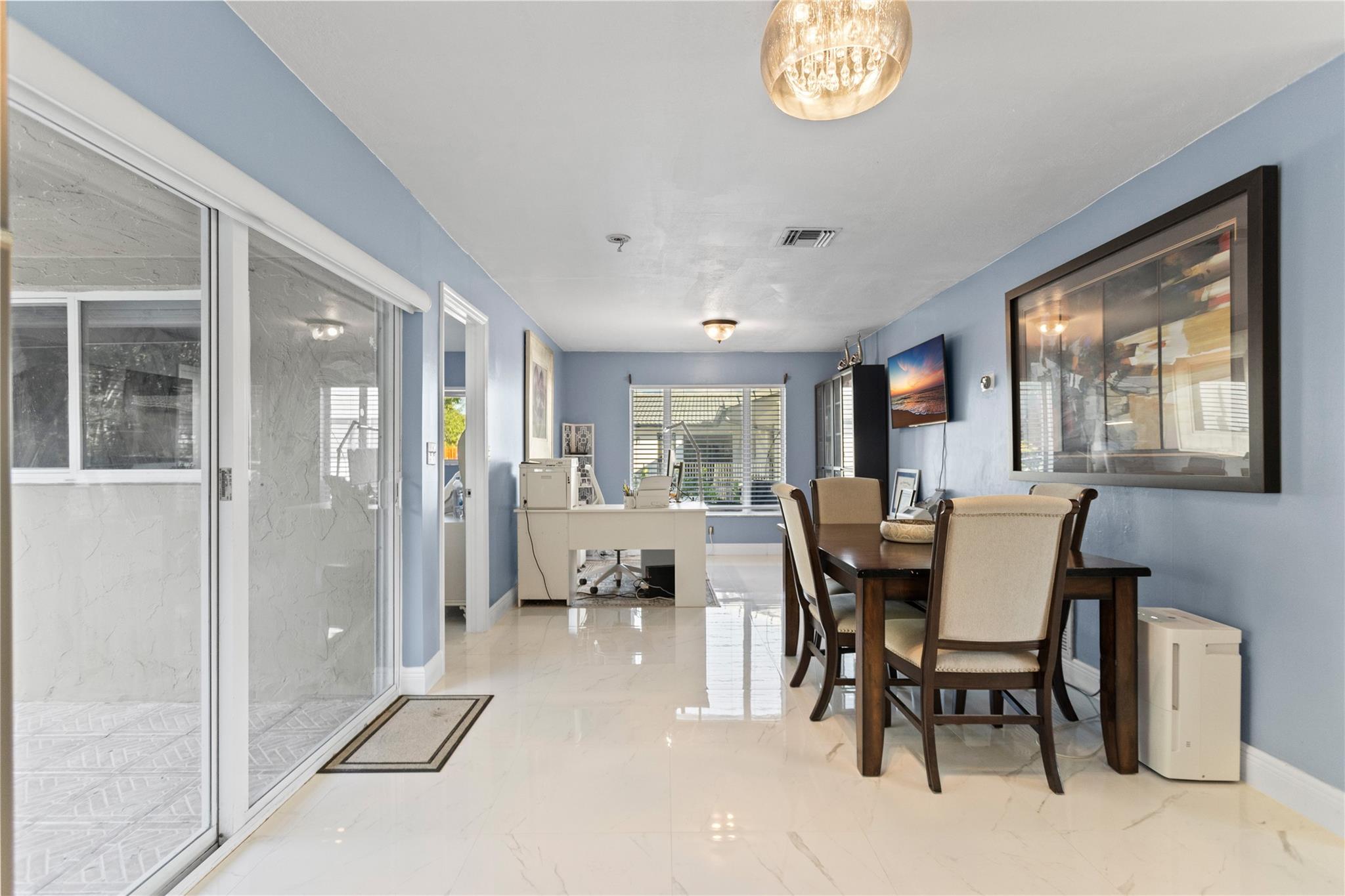 11305 NW 38th Street, Coral Springs, FL 33065