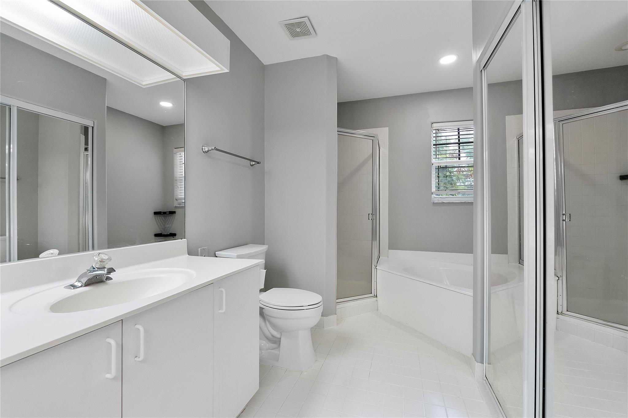 9664 Royal Palm Boulevard, Coral Springs, FL 33065