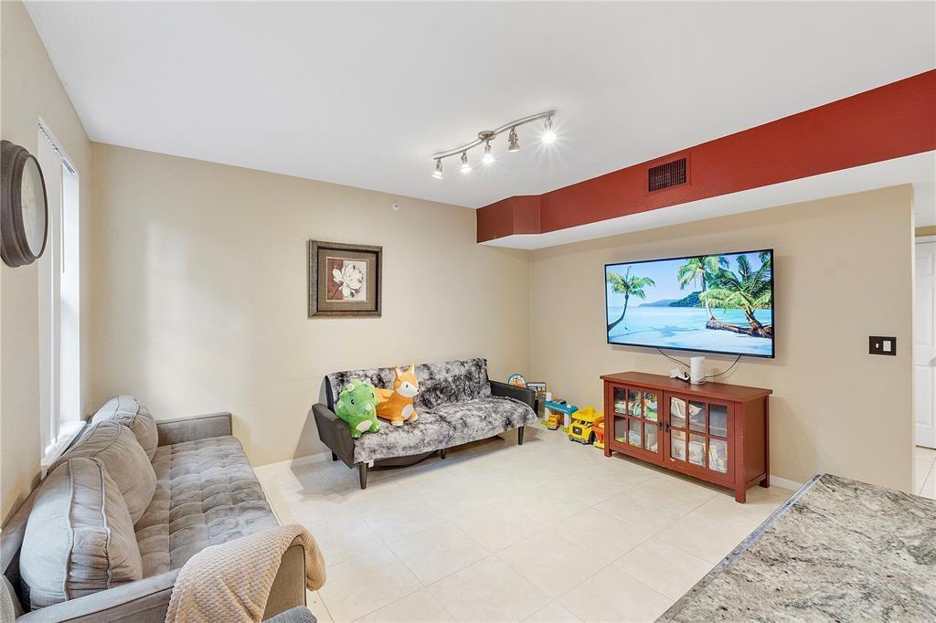 6926 W Sample Road 6926, Coral Springs, FL 33067