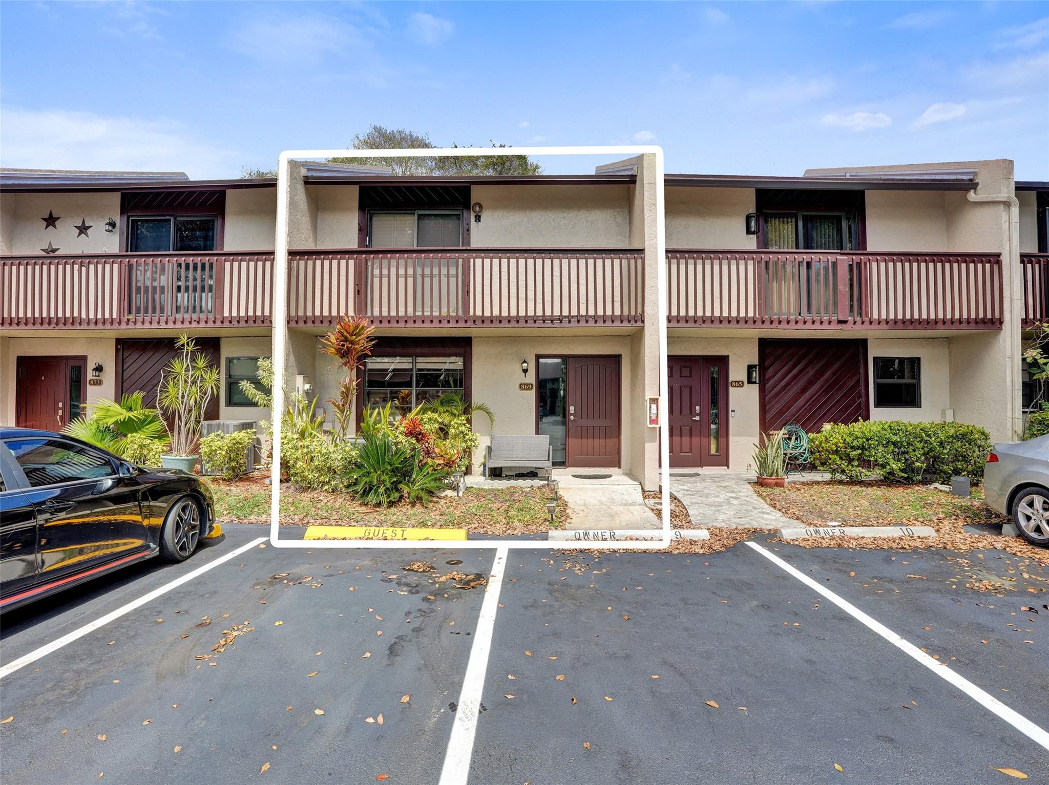 Photo for 869 NW 47th Street, Deerfield Beach, FL 33064 - listing #FX-10556858 869 NW 47th Street, Deerfield Beach, FL 33064