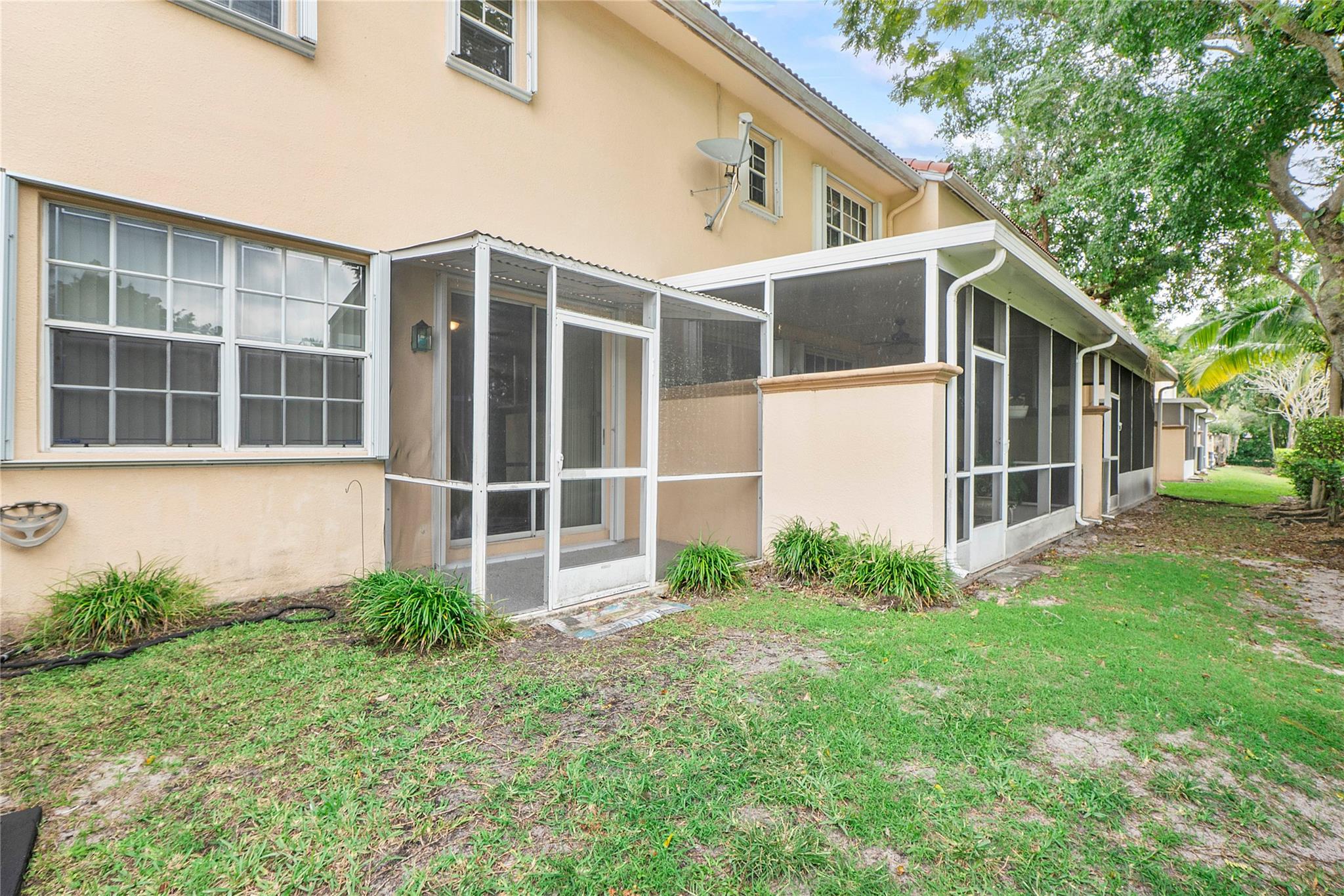 9664 Royal Palm Boulevard, Coral Springs, FL 33065