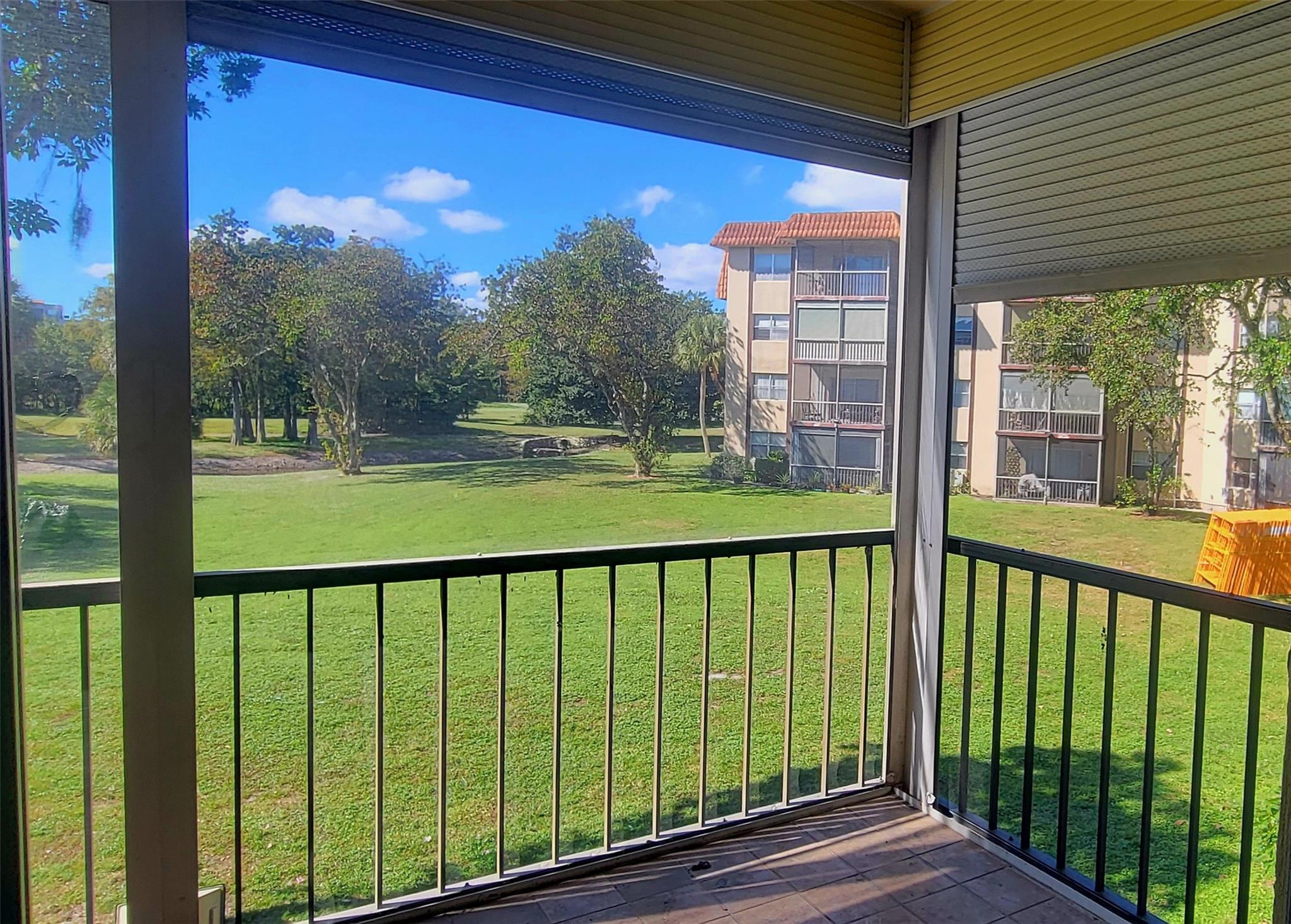 Photo for 6260 S Falls Circle Drive, 206 206, Lauderhill, FL 33319 - listing #FX-10536701 6260 S Falls Circle Drive, 206 206, Lauderhill, FL 33319