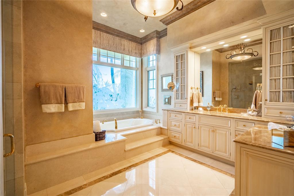 2900 NE 31st Avenue, Lighthouse Point, FL 33064