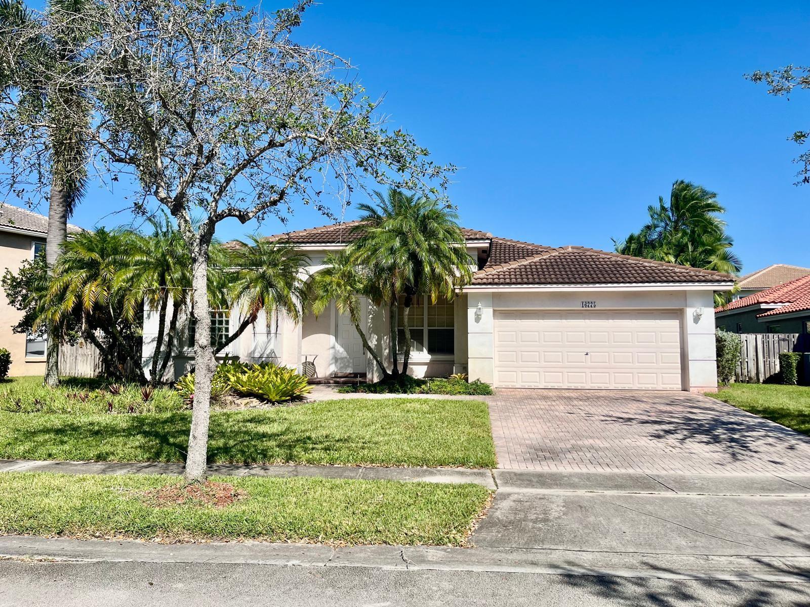 Photo for 16775 NW 8th Street, Pembroke Pines, FL 33028 - listing #FX-10527067 16775 NW 8th Street, Pembroke Pines, FL 33028