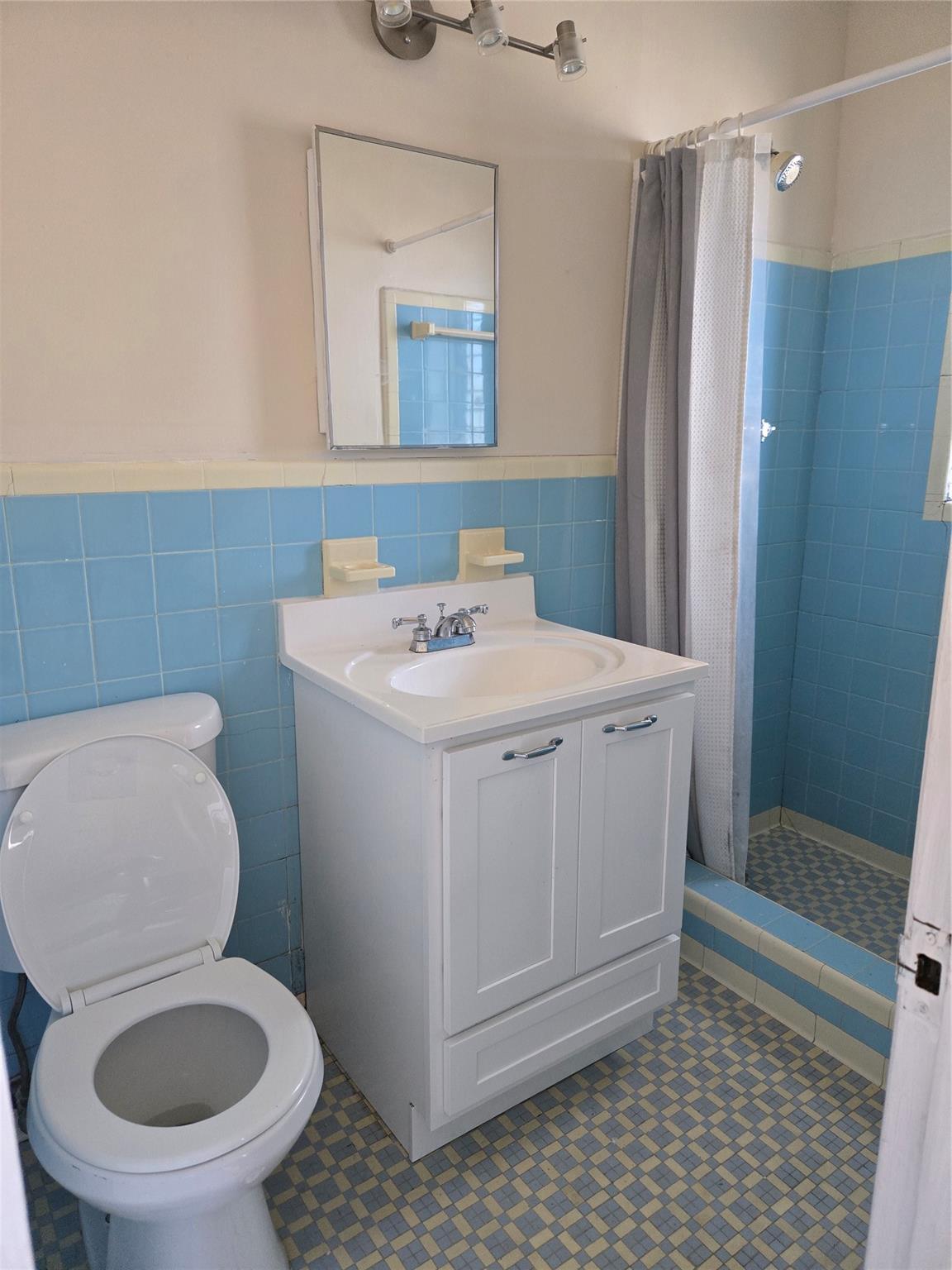 Photo for 1560 NE 111th Street, 2, Miami, FL 33161 - Listing #FX-10498691 1560 NE 111th Street, 2, Miami, FL 33161