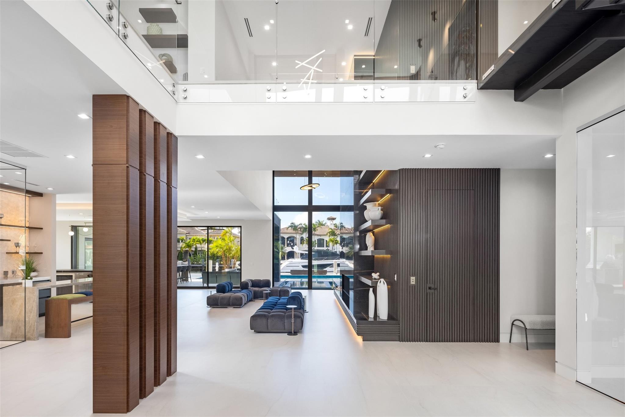 2733 NE 16th Street, Fort Lauderdale, FL 33304